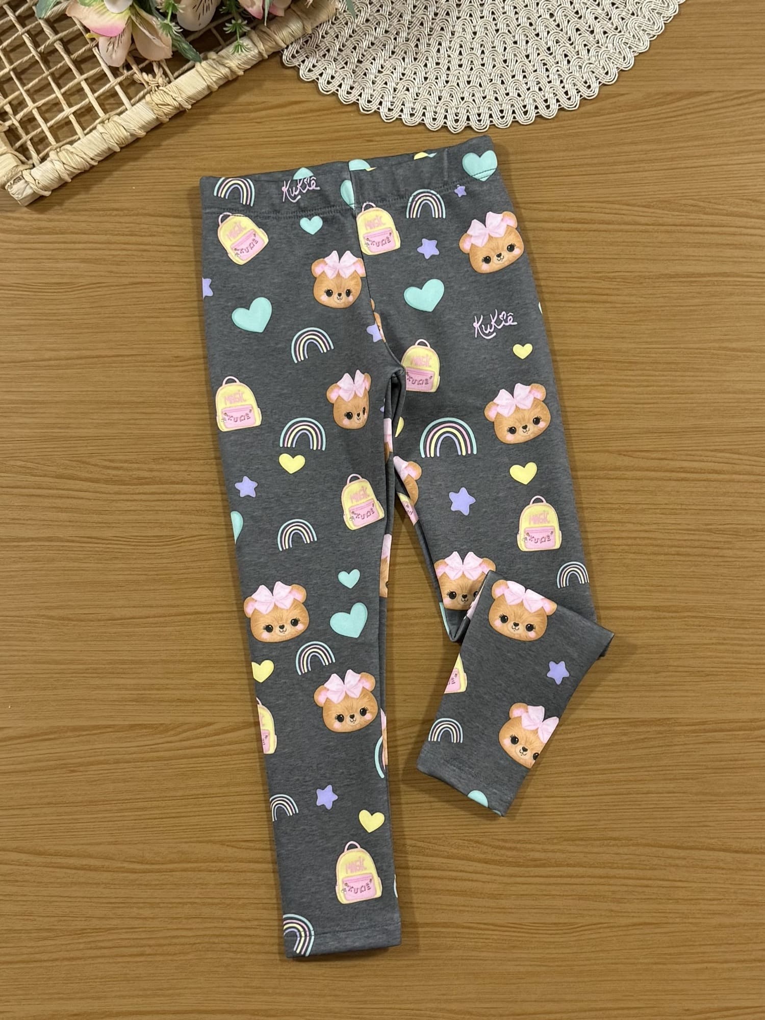 Conjunto Infantil Inverno Kukiê com Calça Cinza e Moletom sem Flanela Verde Ursinha Love