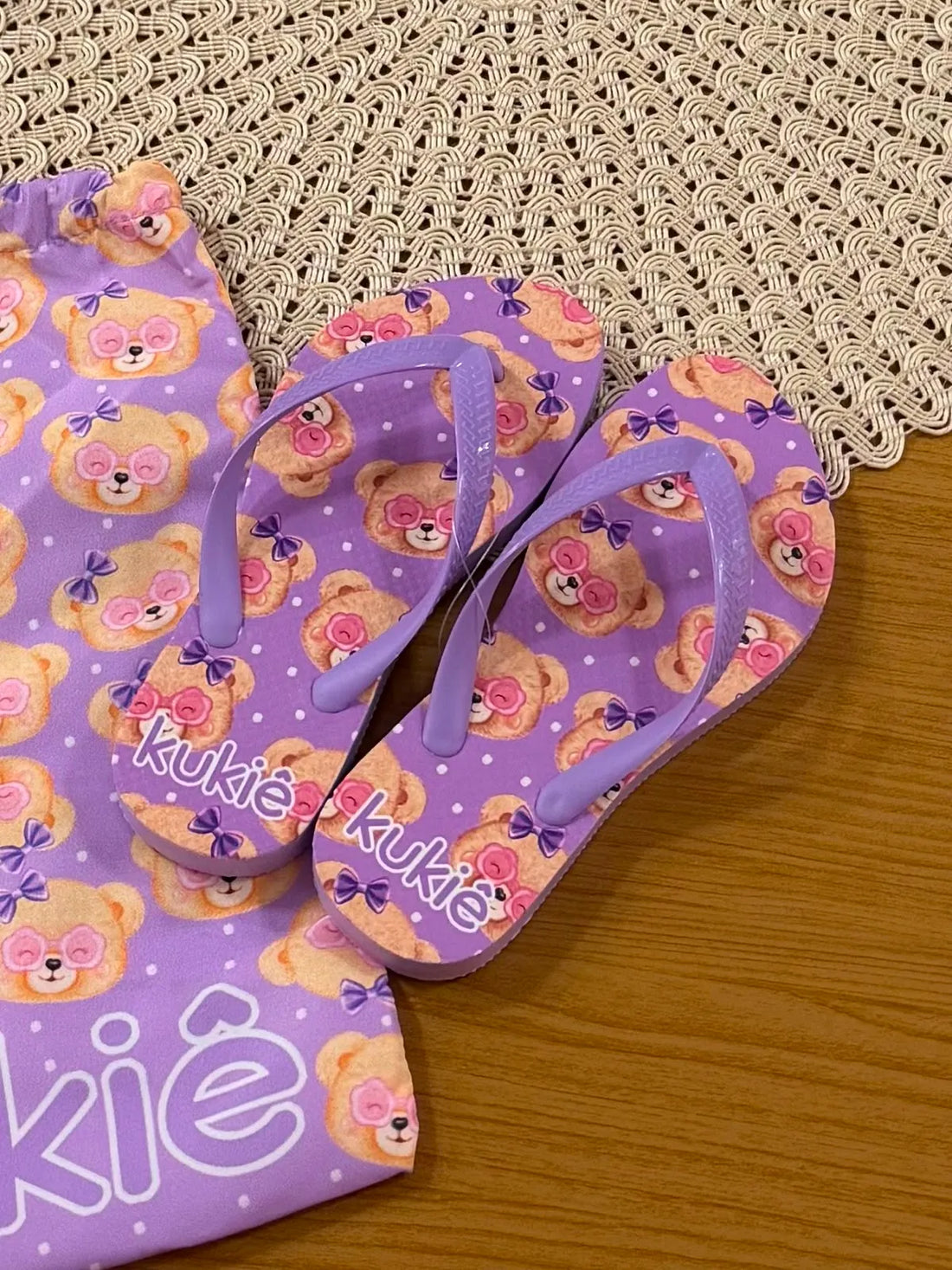 Chinelo Infantil Kukiê Lilás Ursinha com Bolsinha