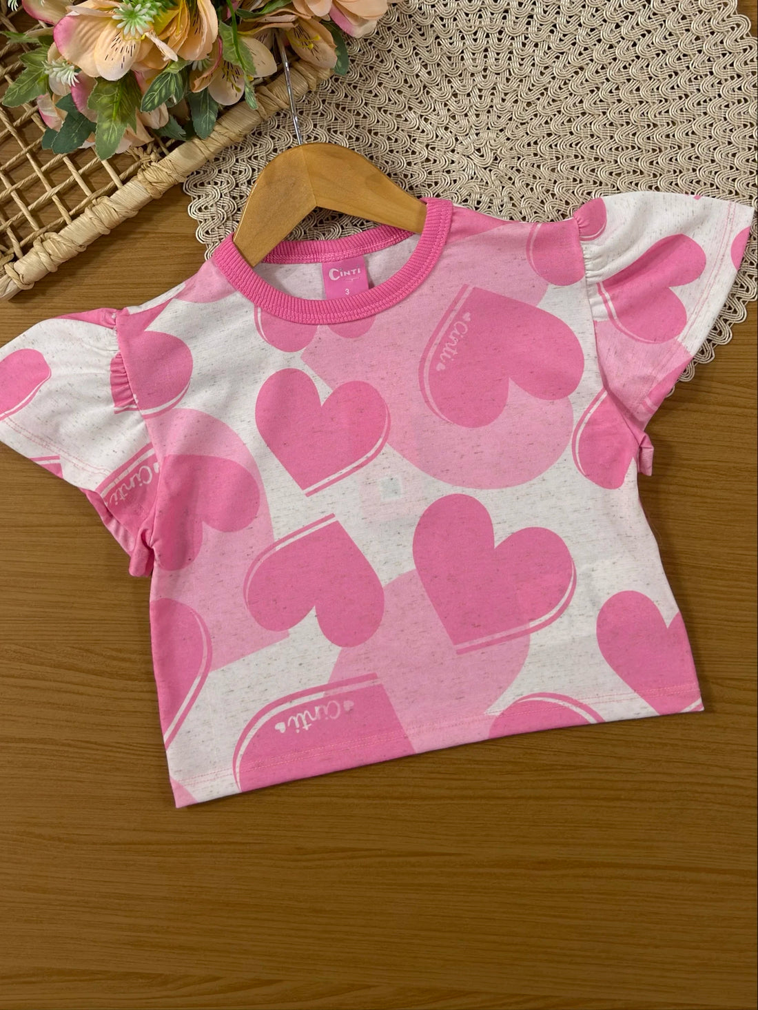 Conjunto Infantil Cinti Inverno com Shorts e Blusa Manga Curta Rosa Corações