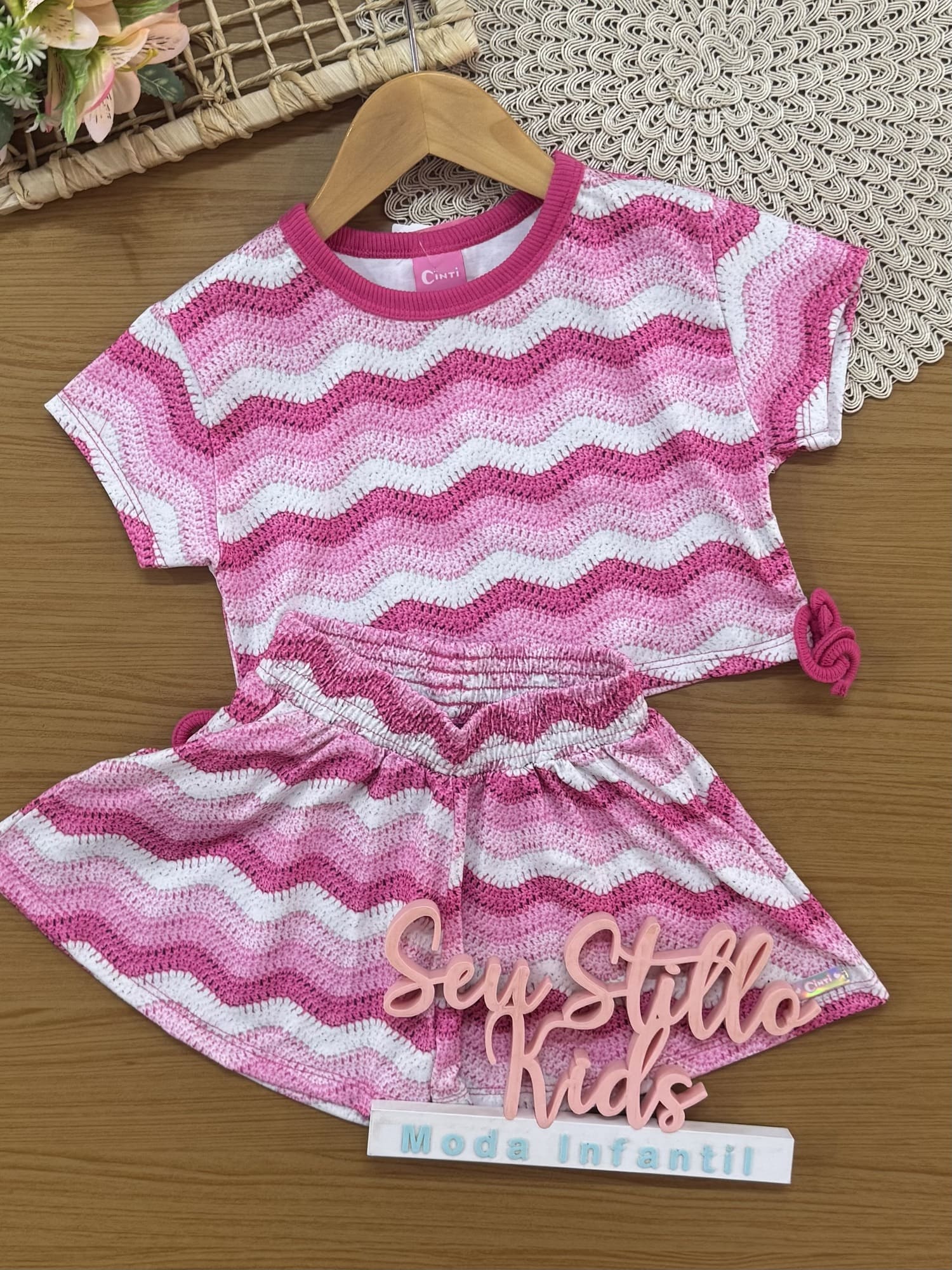 Conjunto Infantil Cinti Verão com Shorts e Blusa Tricô 3D