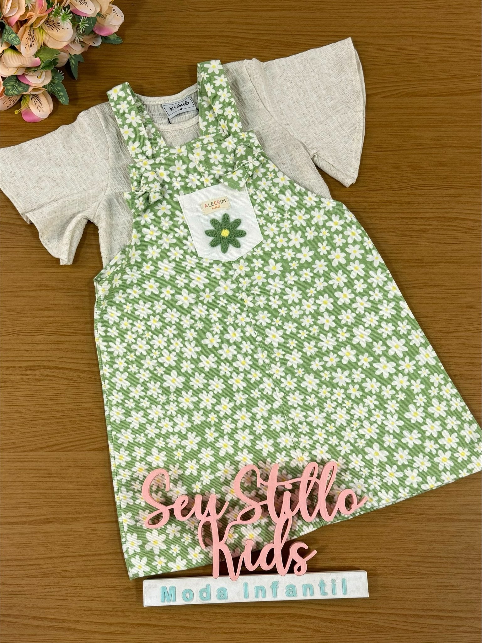 Salopete Infantil Kukie Tropical Verde Florzinha