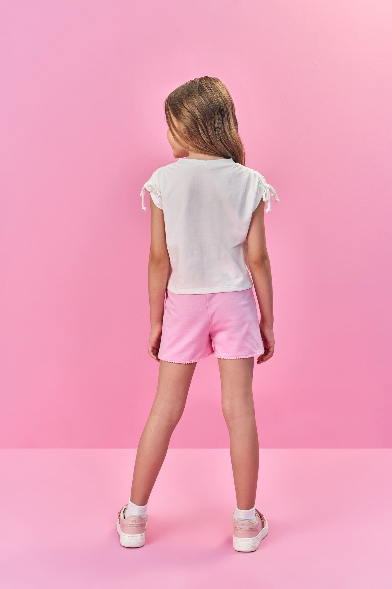 Conjunto Infantil Cinti Verão com Shorts Rosa e Blusa Branca Moranguinho