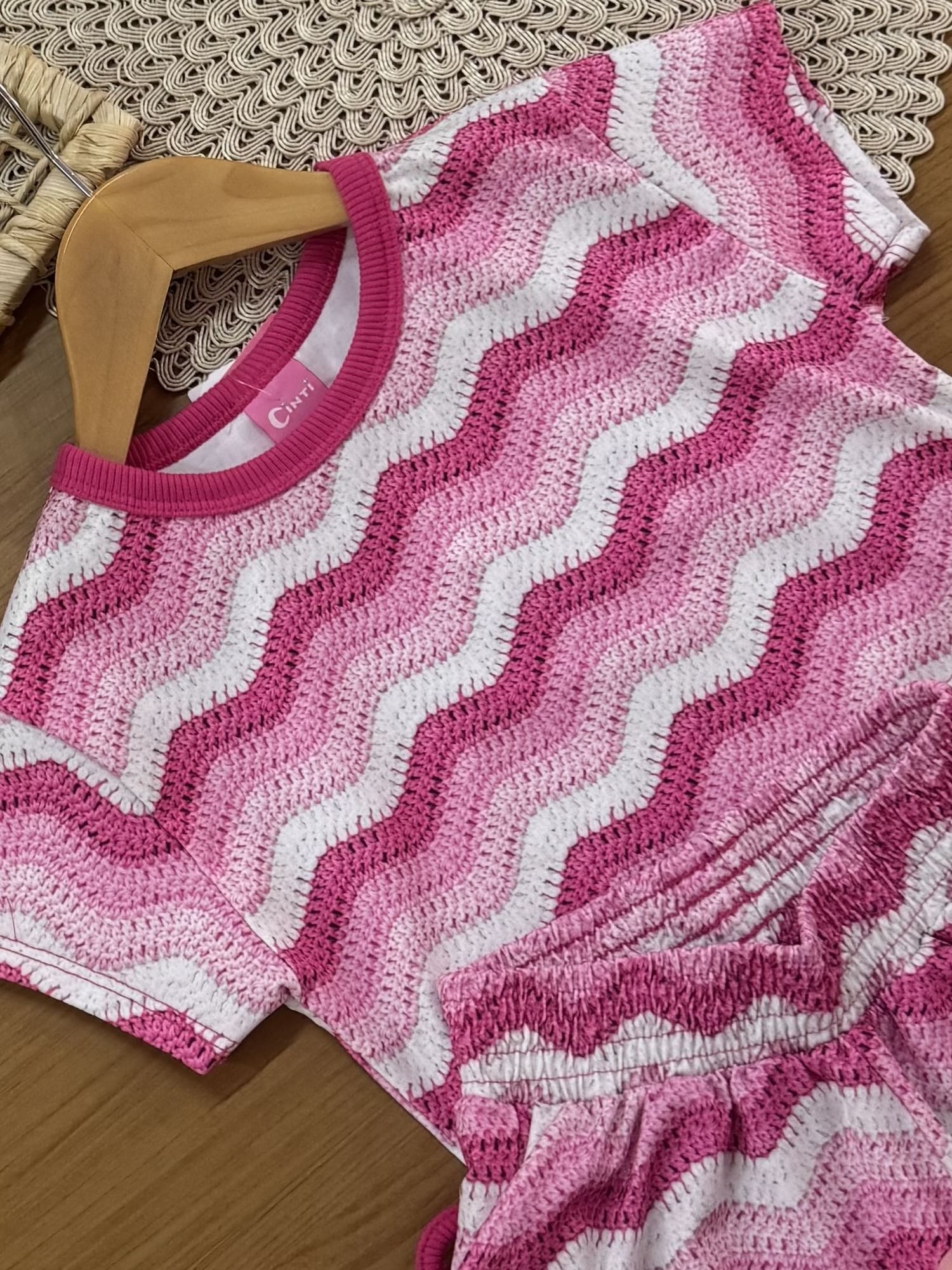 Conjunto Infantil Cinti Verão com Shorts e Blusa Tricô 3D