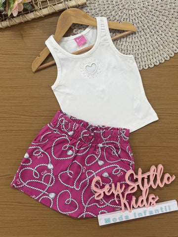 Conjunto Infantil Cinti Verão com Shorts Saia Rosa e Regata Branca Coração com Strass