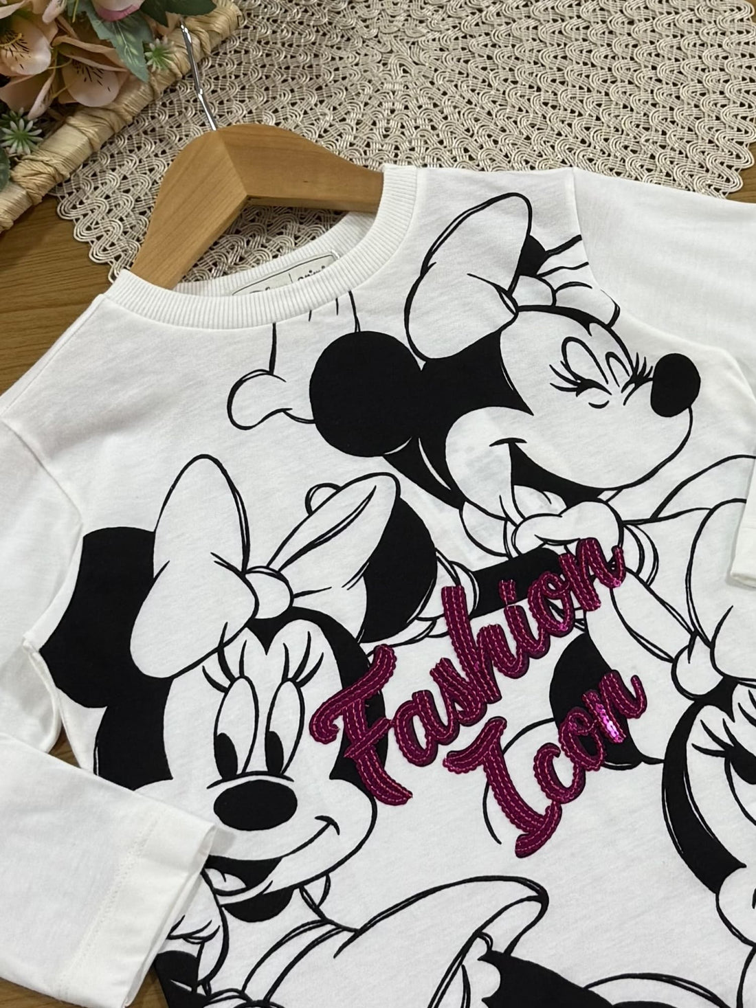 Blusa Infantil Animê Inverno Manga Longa Branca Minnie Fashion Disney