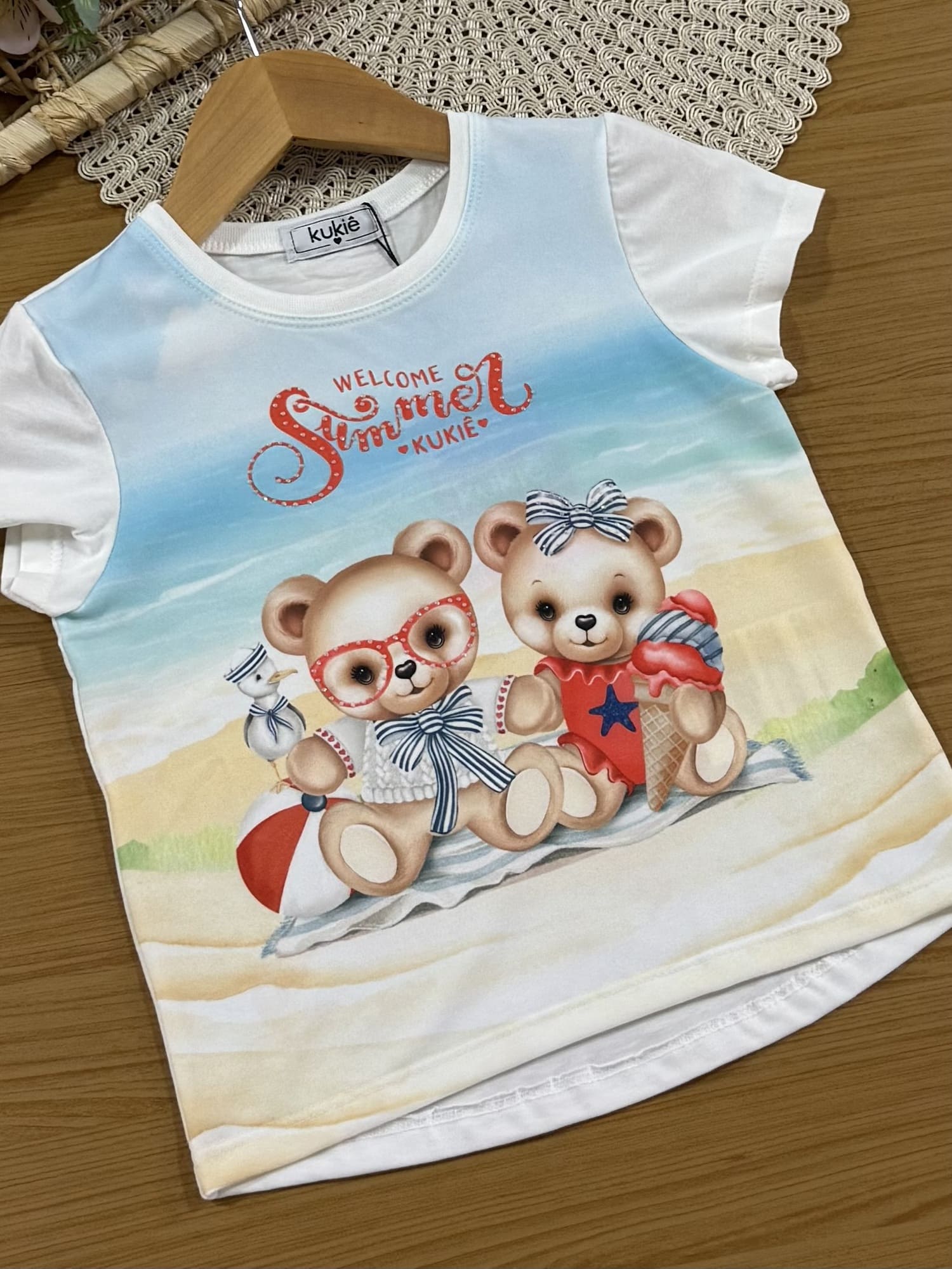 Conjunto Infantil Kukiê com Shorts Cilista Azul e Blusa Manga Curta Ursinhos na Praia