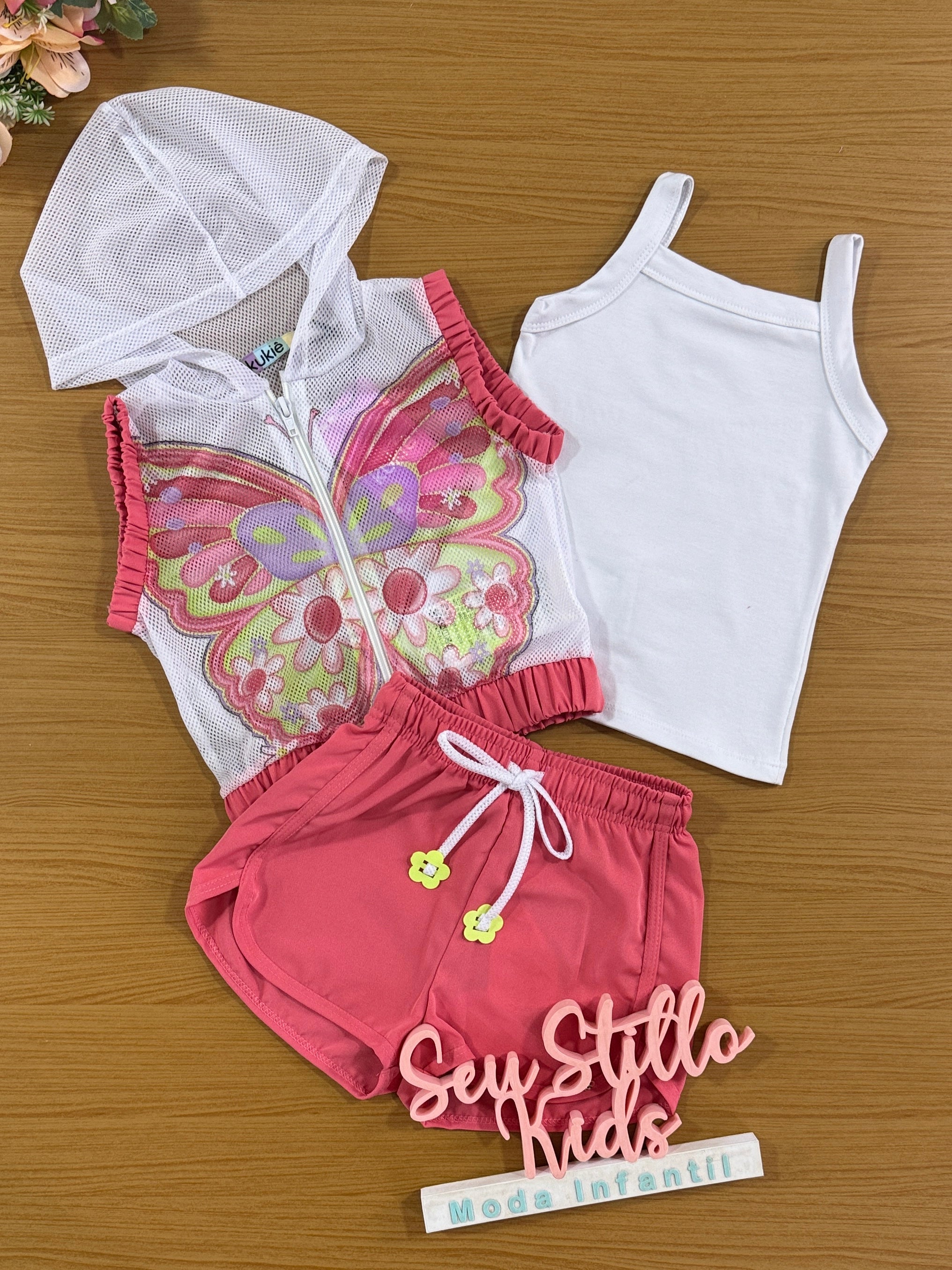 Conjunto Infantil Kukie Verão Shorts Coral, Top e Colete Borboleta