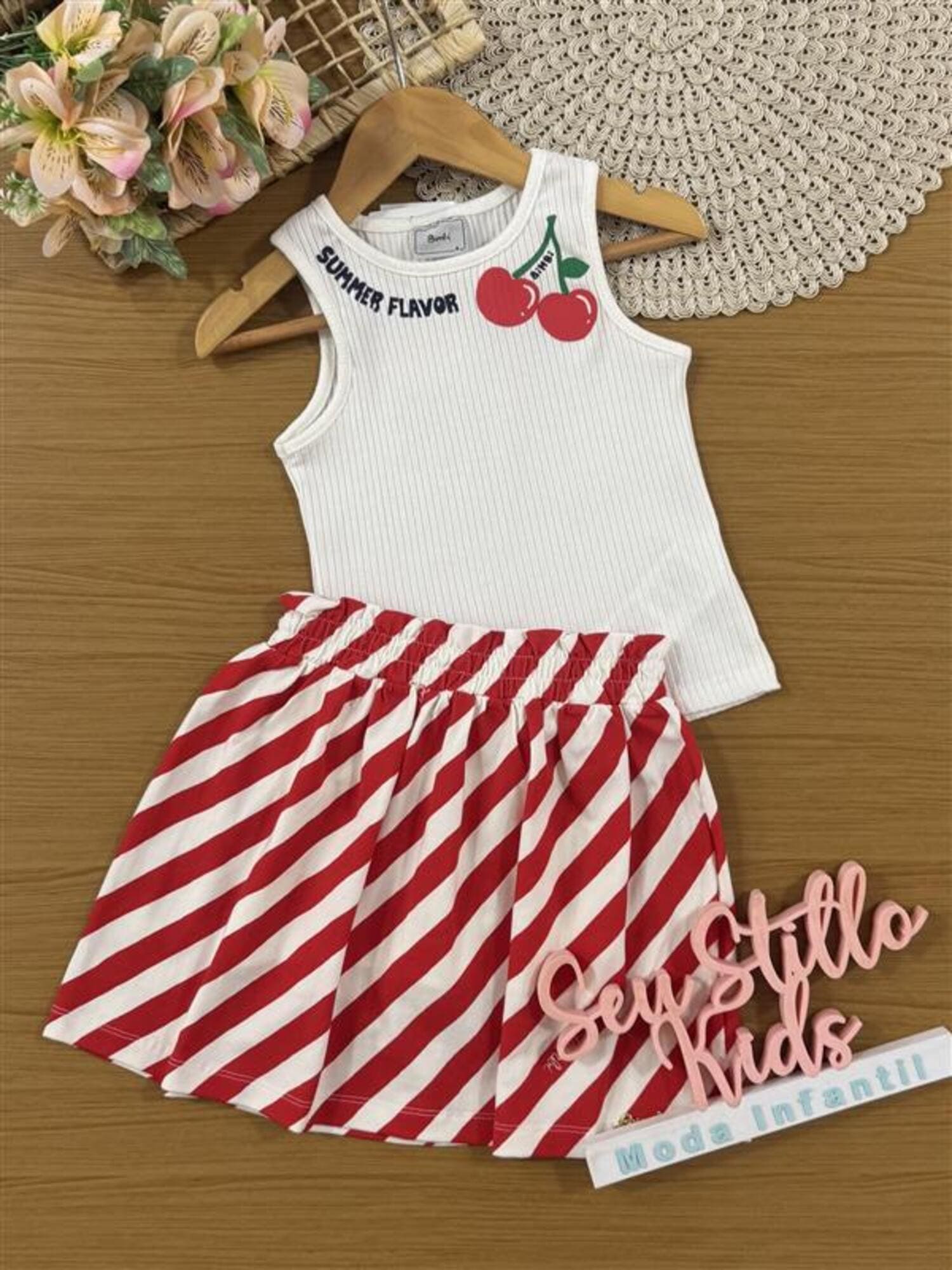 Conjunto Infantil Bimbi Verão com Saia Listrada e Regata Branca Cerejinha