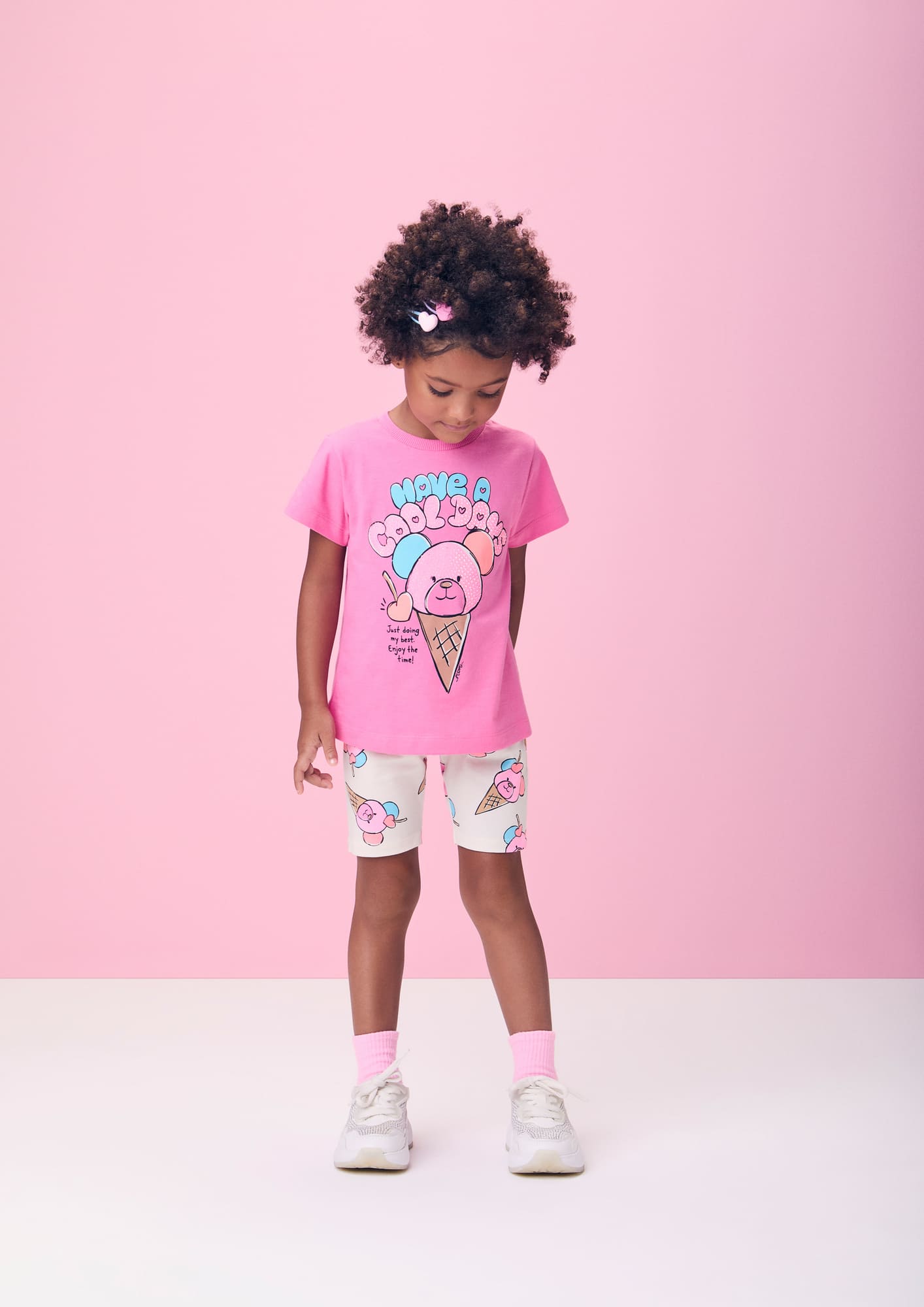Conjunto Infantil Momi Verão com Shorts Ciclista Bege e Blusa Rosa Ursinho Sorvete