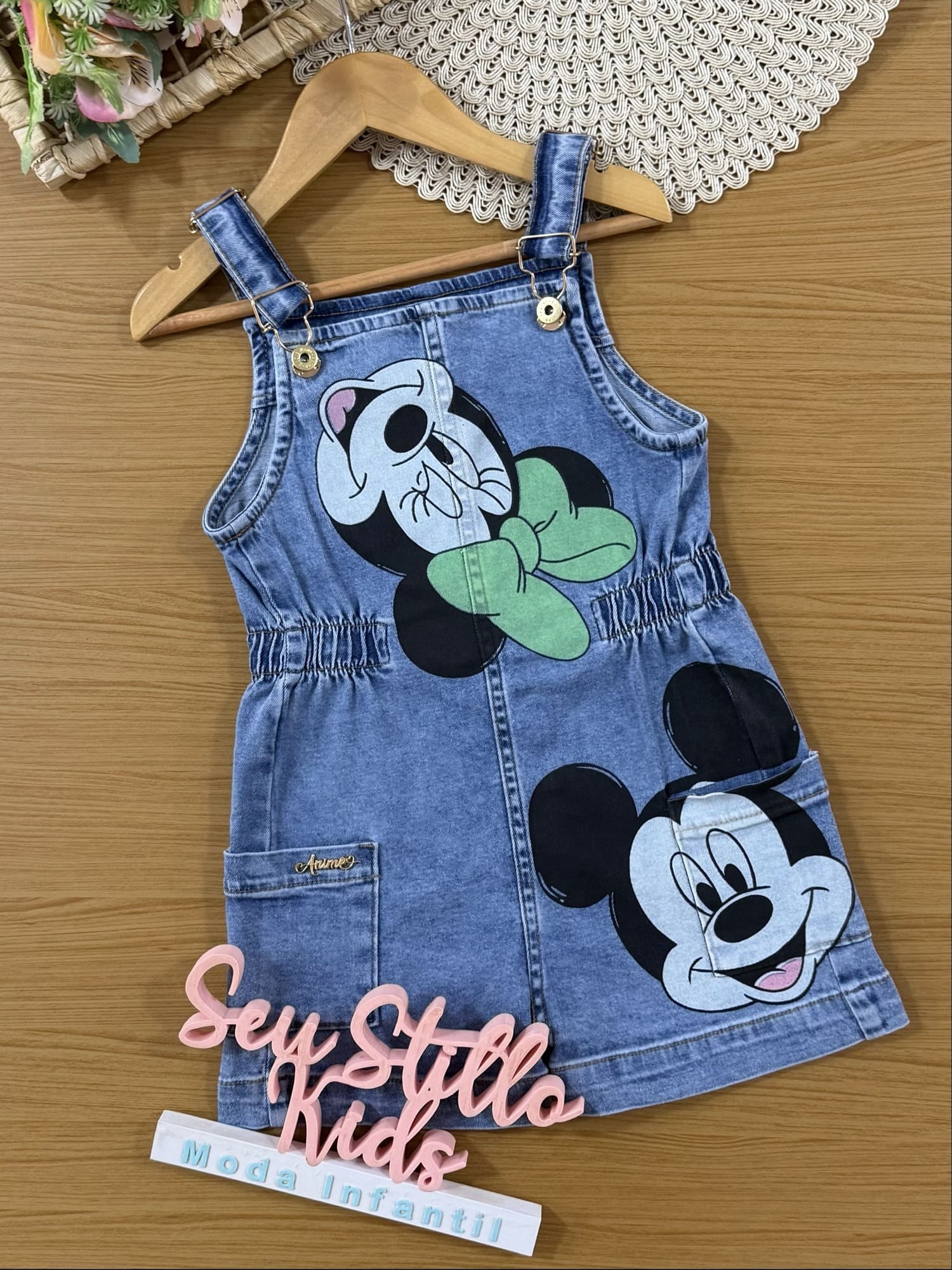Jardineira Infantil Animê Verão Jeans Minnie e Mickey Disney