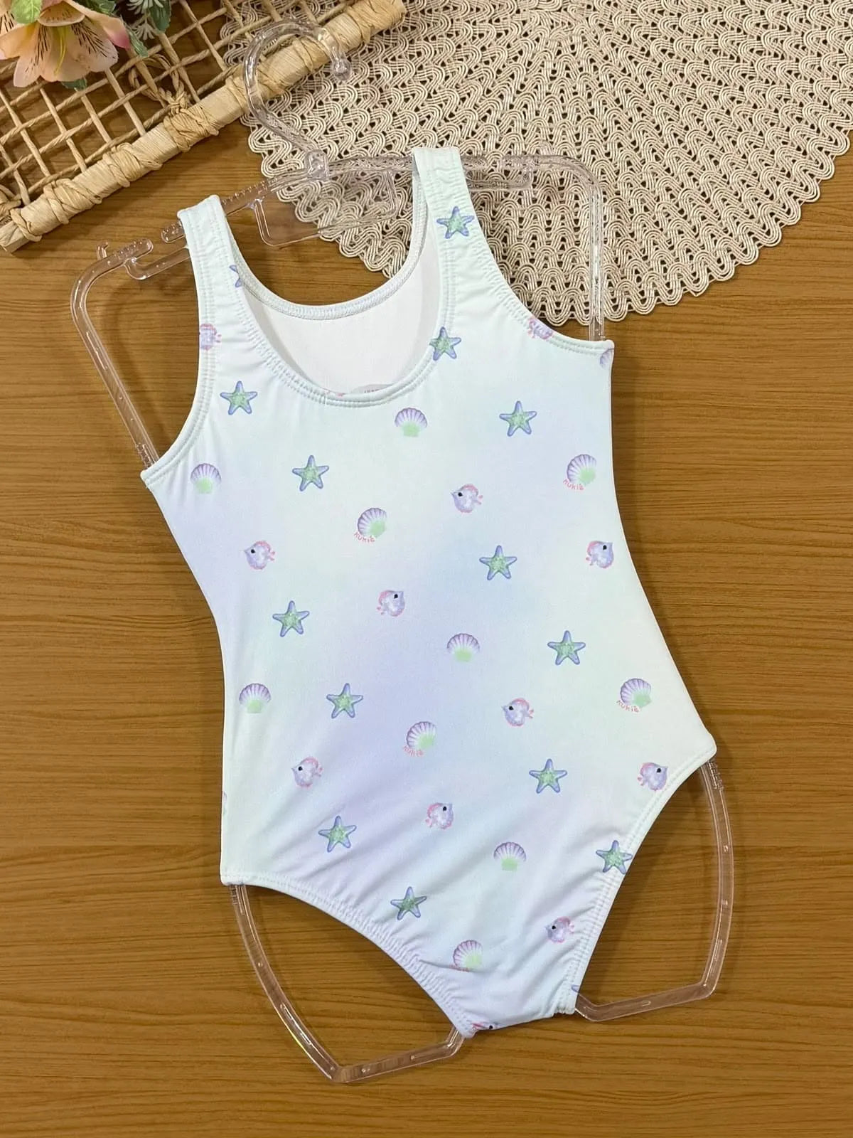 Maiô Infantil Kukiê Verde Serias Best Friends com Saida de Praia