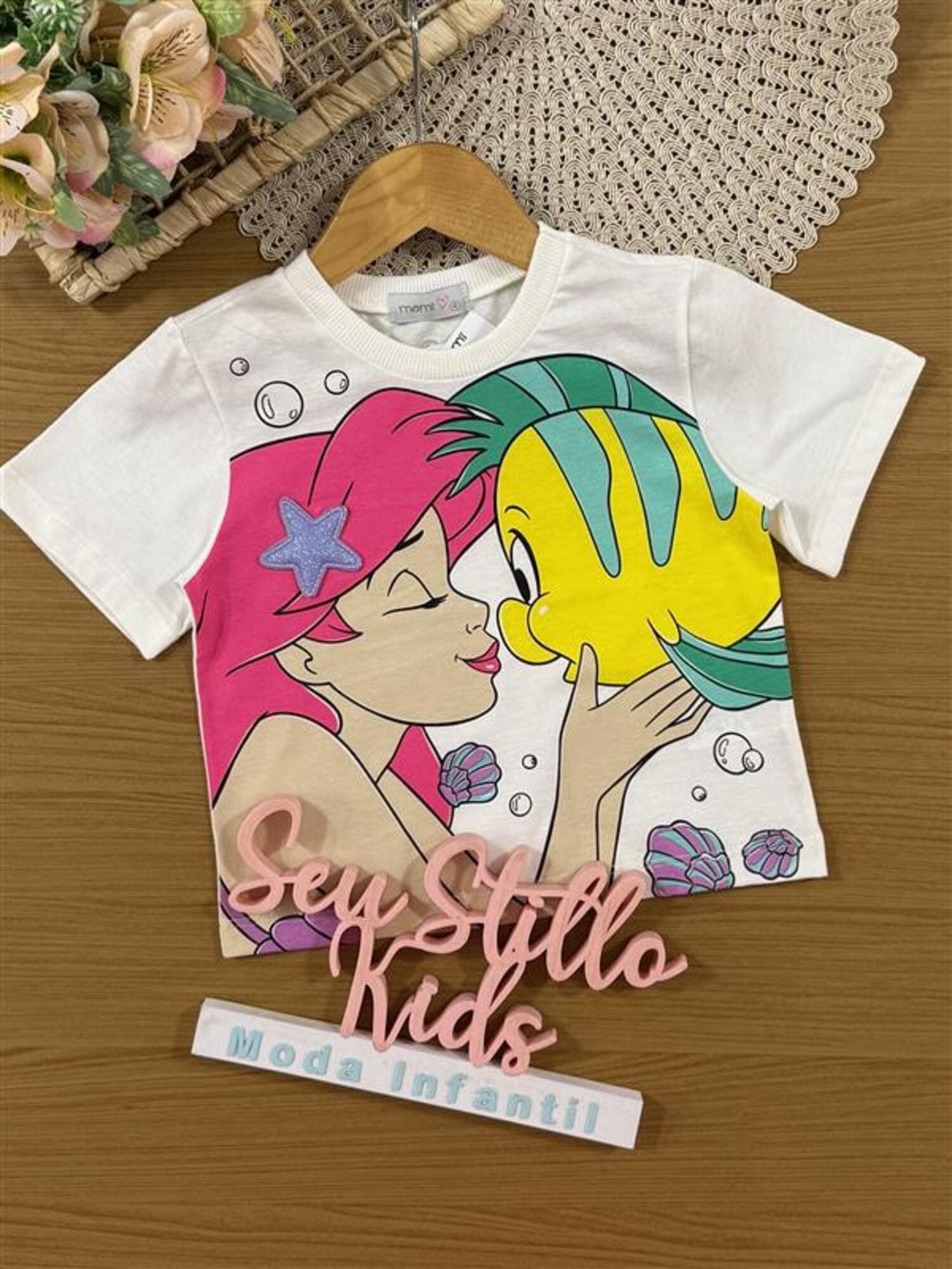Blusa Infantil Momi Verão Branca Pequena Sereia Disney