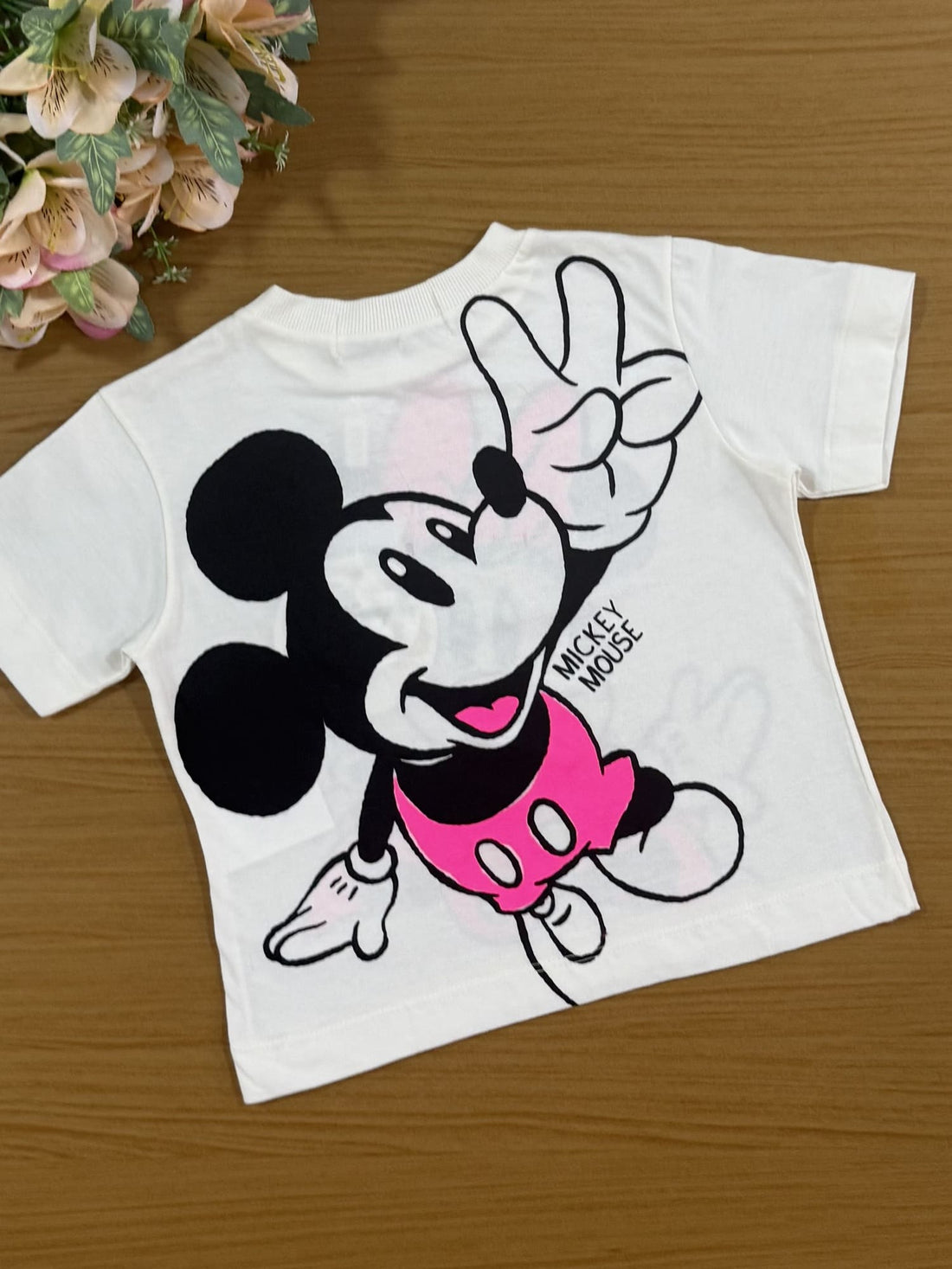 Blusa Infantil Animê Manga Curta Branca Minnie e Mickey Mouse Disney