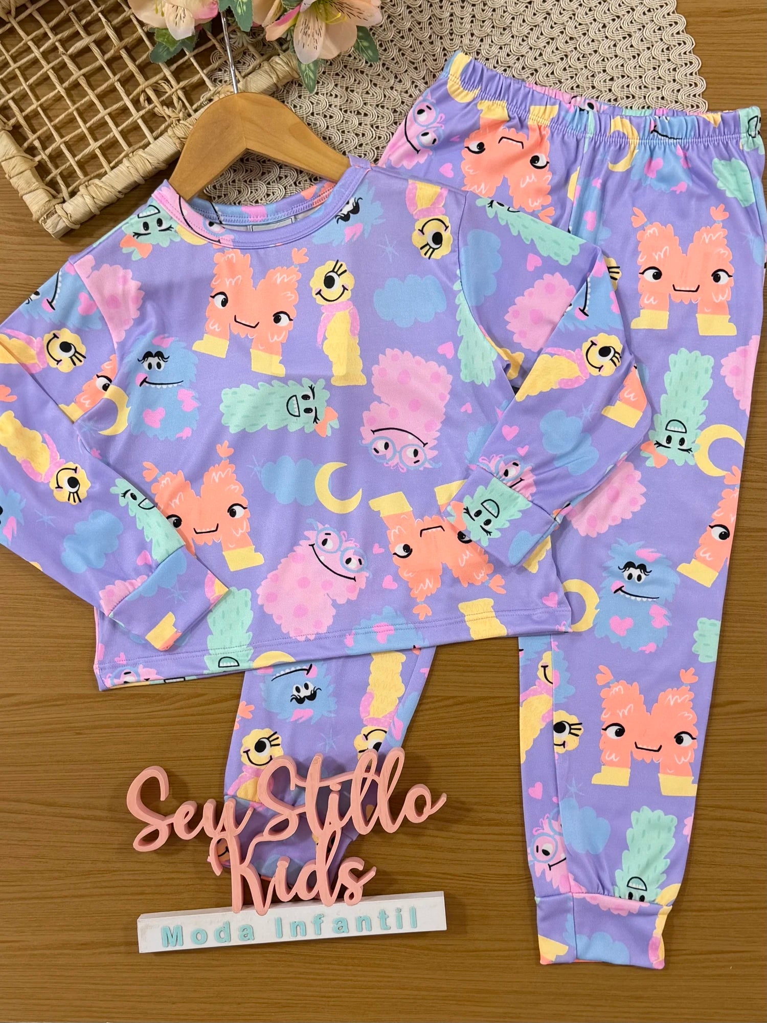 Pijama Infantil Bimbi Inverno com Calça e Blusa Manga Longa Lilás Monstrinhos