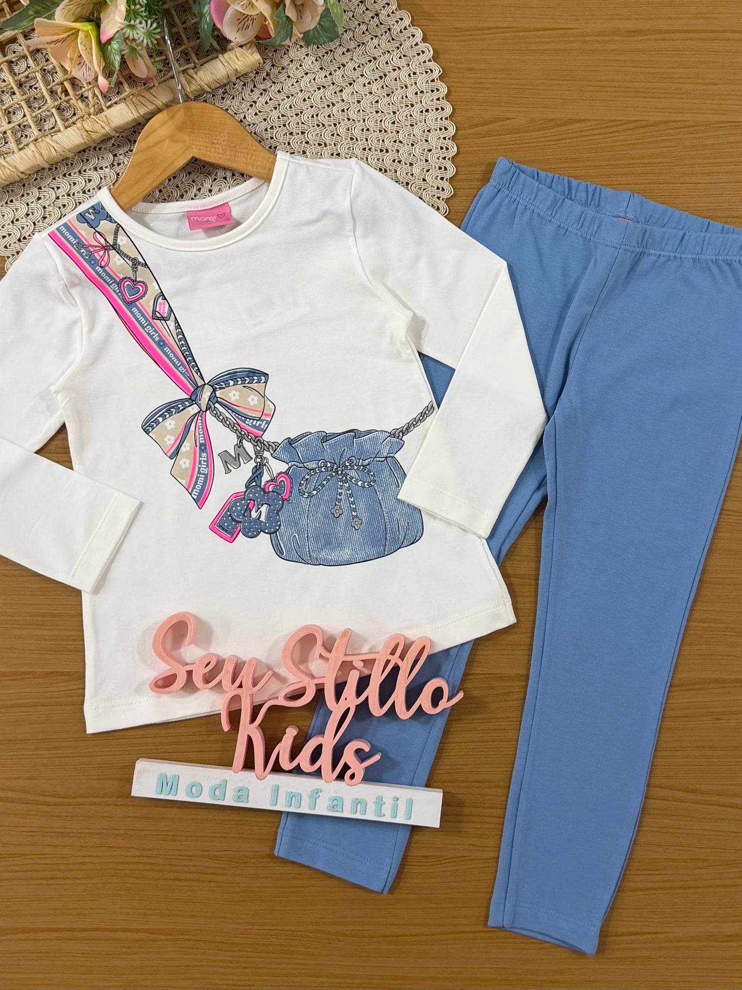 Conjunto Infantil Momi Inverno com Calça Legging Azul e Blusa Manga Longa Bolsinha 3D
