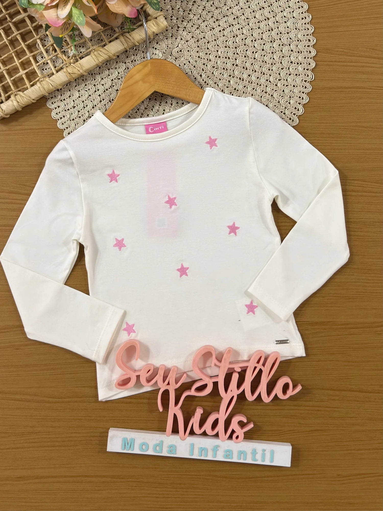 Blusa Infantil Cinti Inverno Manga Longa Branca Estrelinhas Rosa