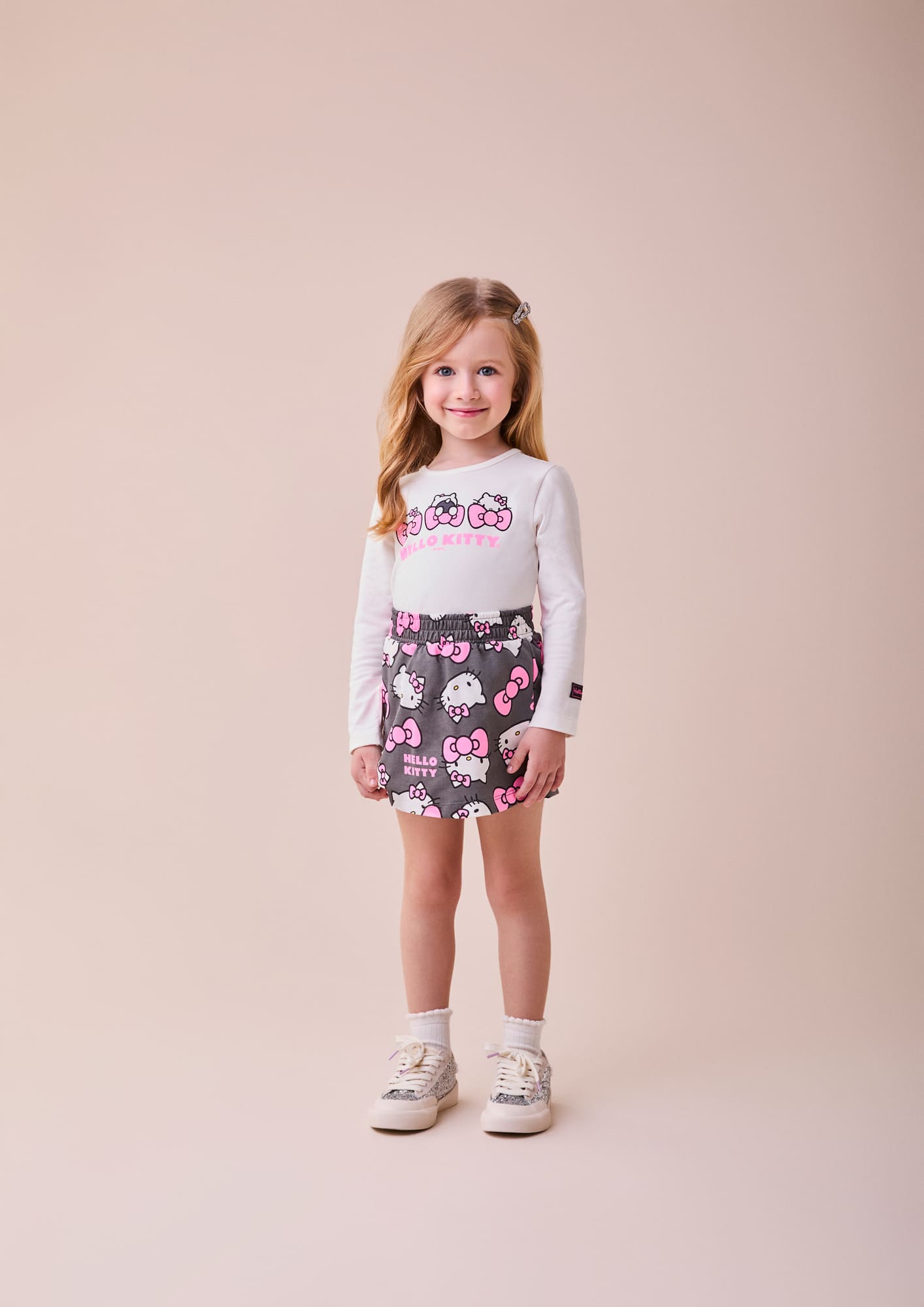 Conjunto Infantil Momi Short Saia Cinza e Blusa Manga Longa Hello Kitty
