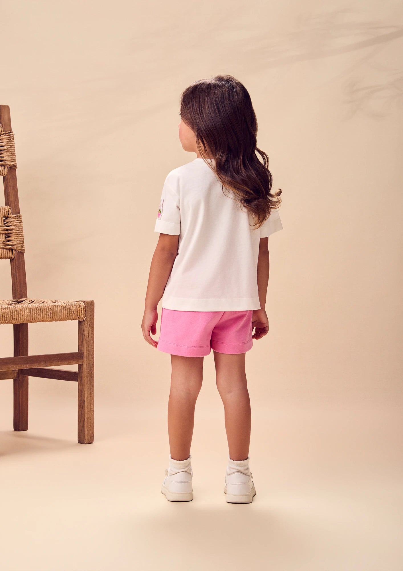 Conjunto Infantil Menina Animê com Shorts Saia Rosa e Blusa Moranguinho