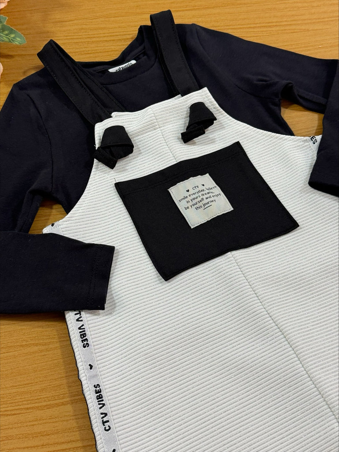 Salopete Infantil Catavento Inverno com Blusa Brilho