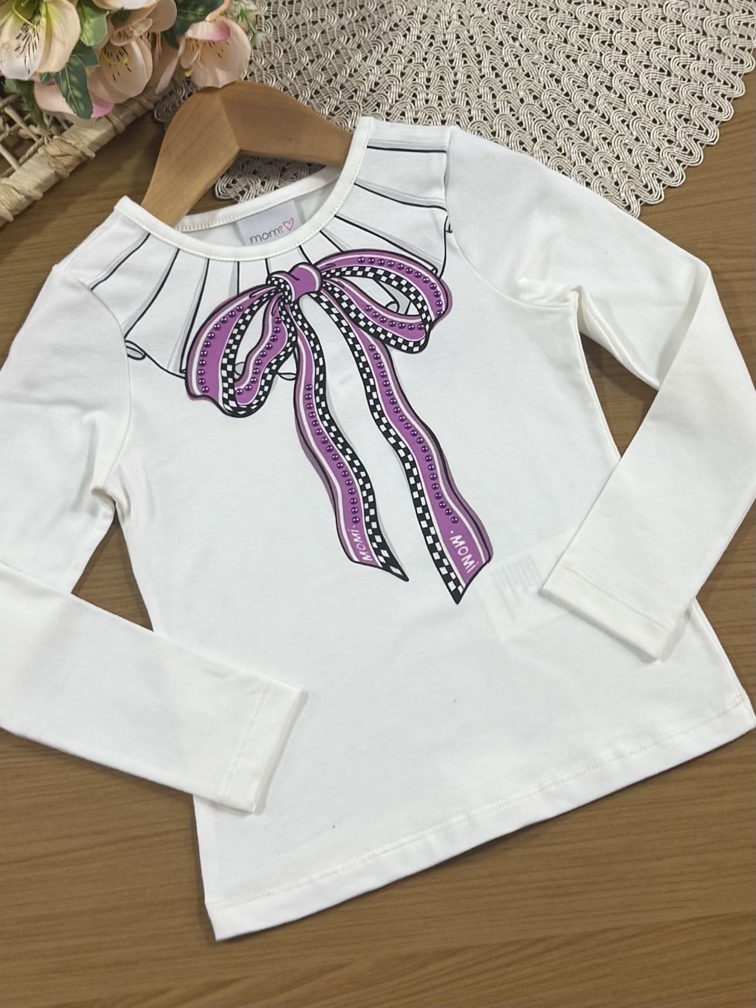 Conjunto Infantil Momi Inverno com Shorts Roxo e Blusa Manga Longa Branca Lacinho