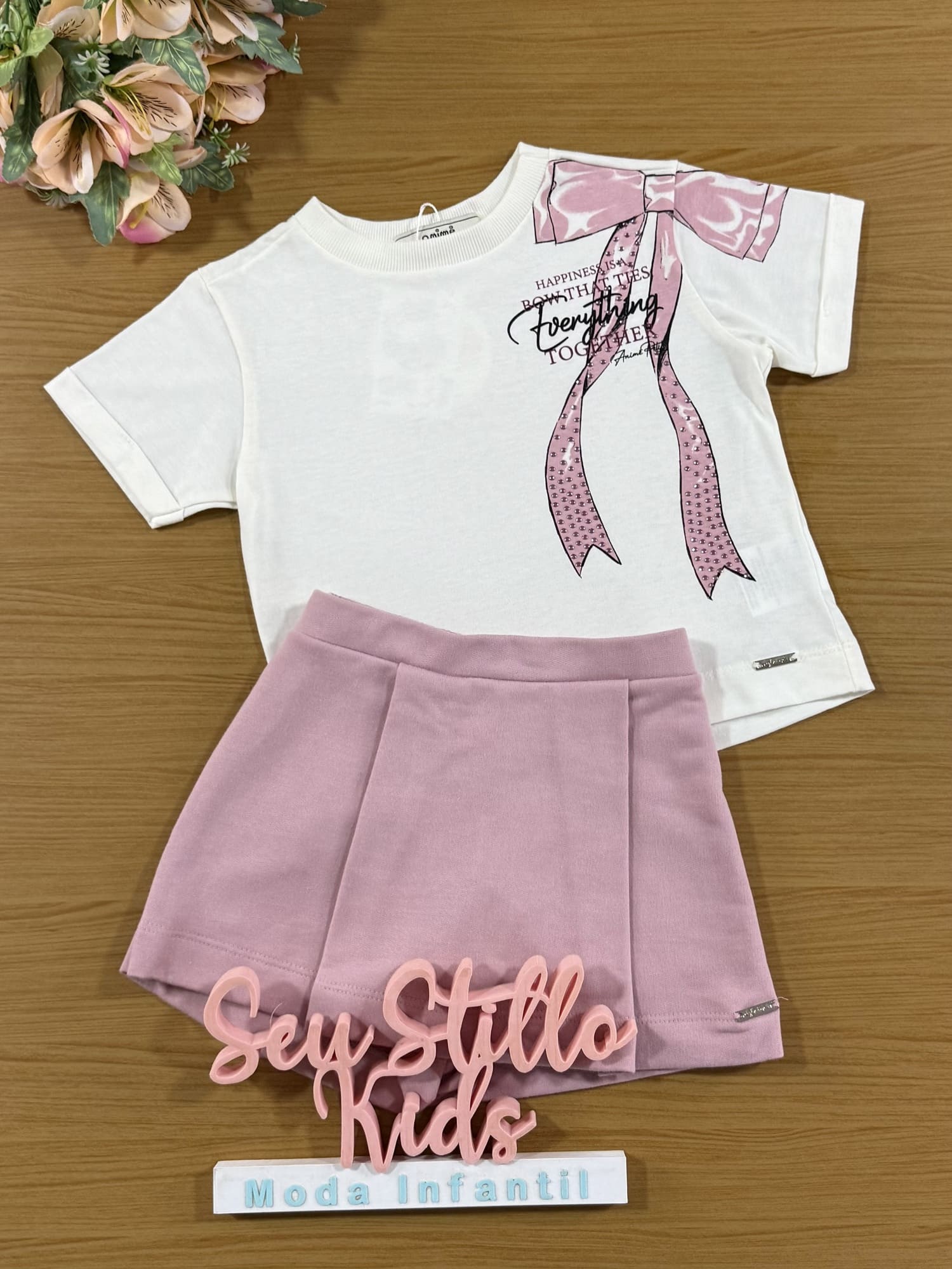 Conjunto Infantil Animê Inverno com Short-Saia Rosa e Blusa Lacinho