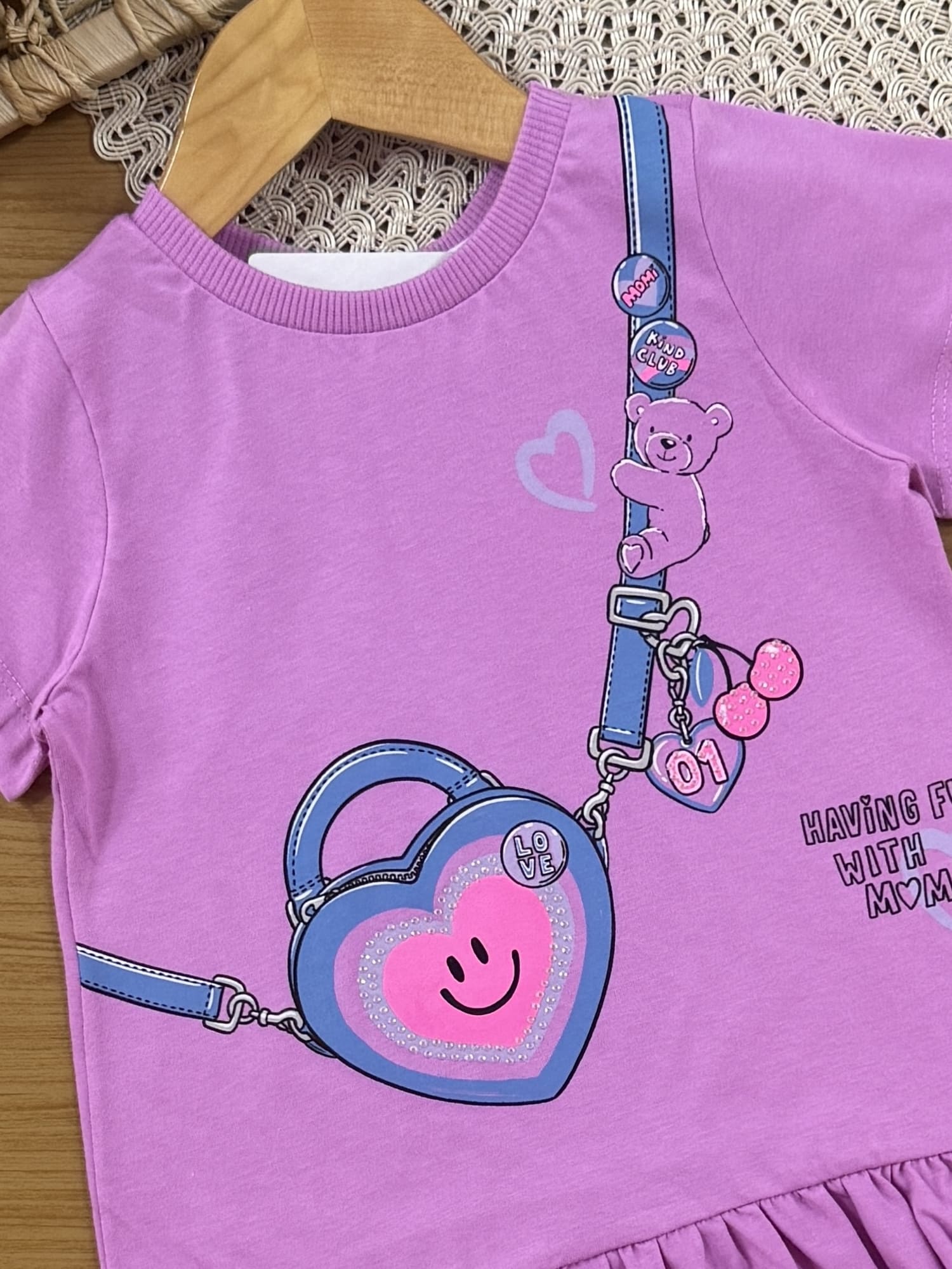 Vestido Infantil Momi Verão Lilás Bolsinha 3D com Strass
