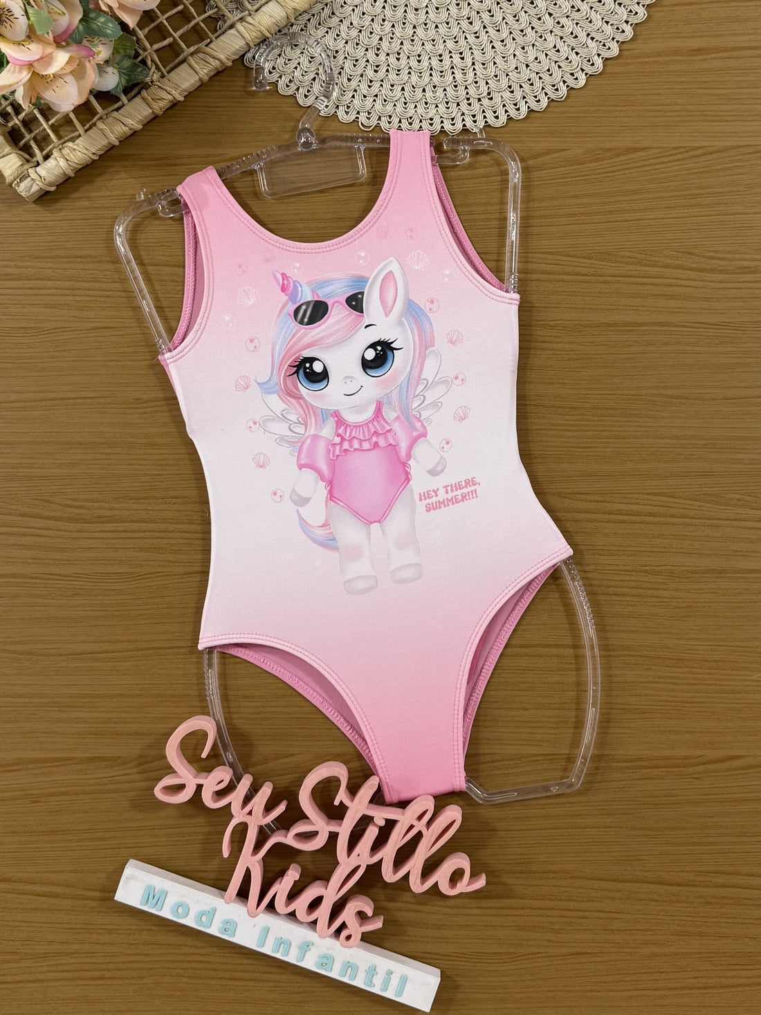 Maiô Infantil Cinti Verão Rosa Unicórnio com Saida de Praia Azul