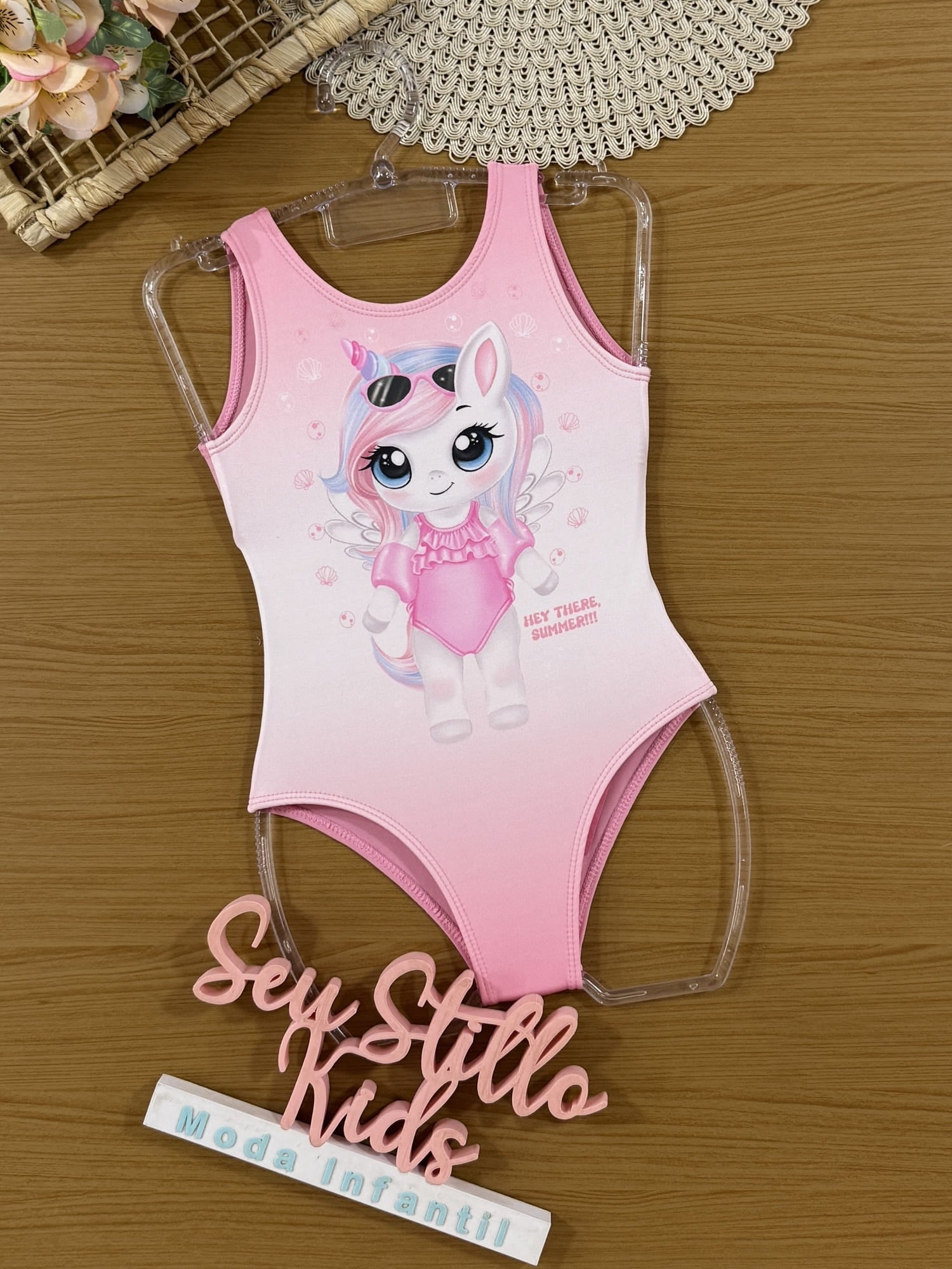 Maiô Infantil Cinti Verão Rosa Unicórnio com Saida de Praia Azul
