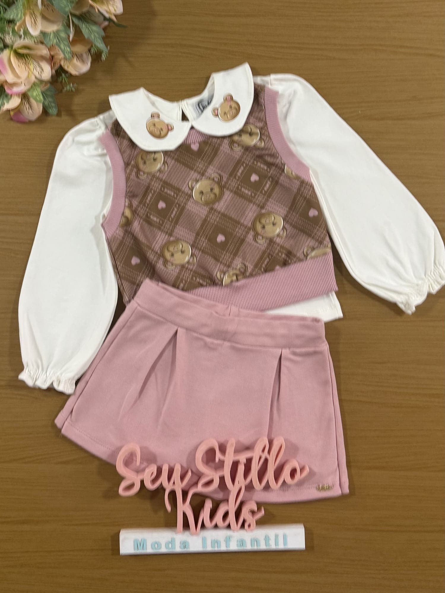 Conjunto Infantil Kukiê Inverno com Shorts Saia Rosa e Blusa com Colete Ursinhos