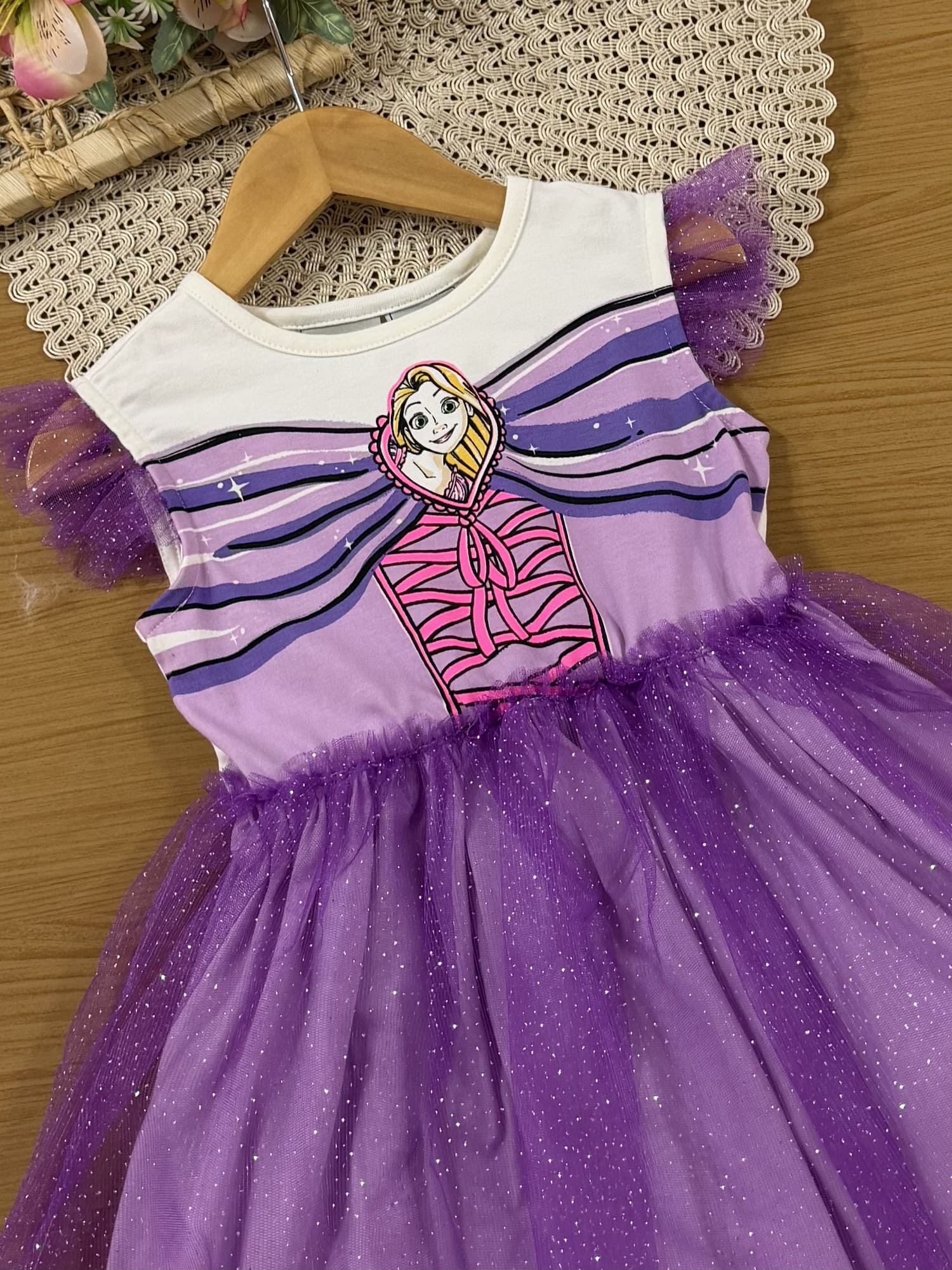 Vestido Infantil Bimbi Inverno Lilás com Tule e Glitter Rapunzel Disney