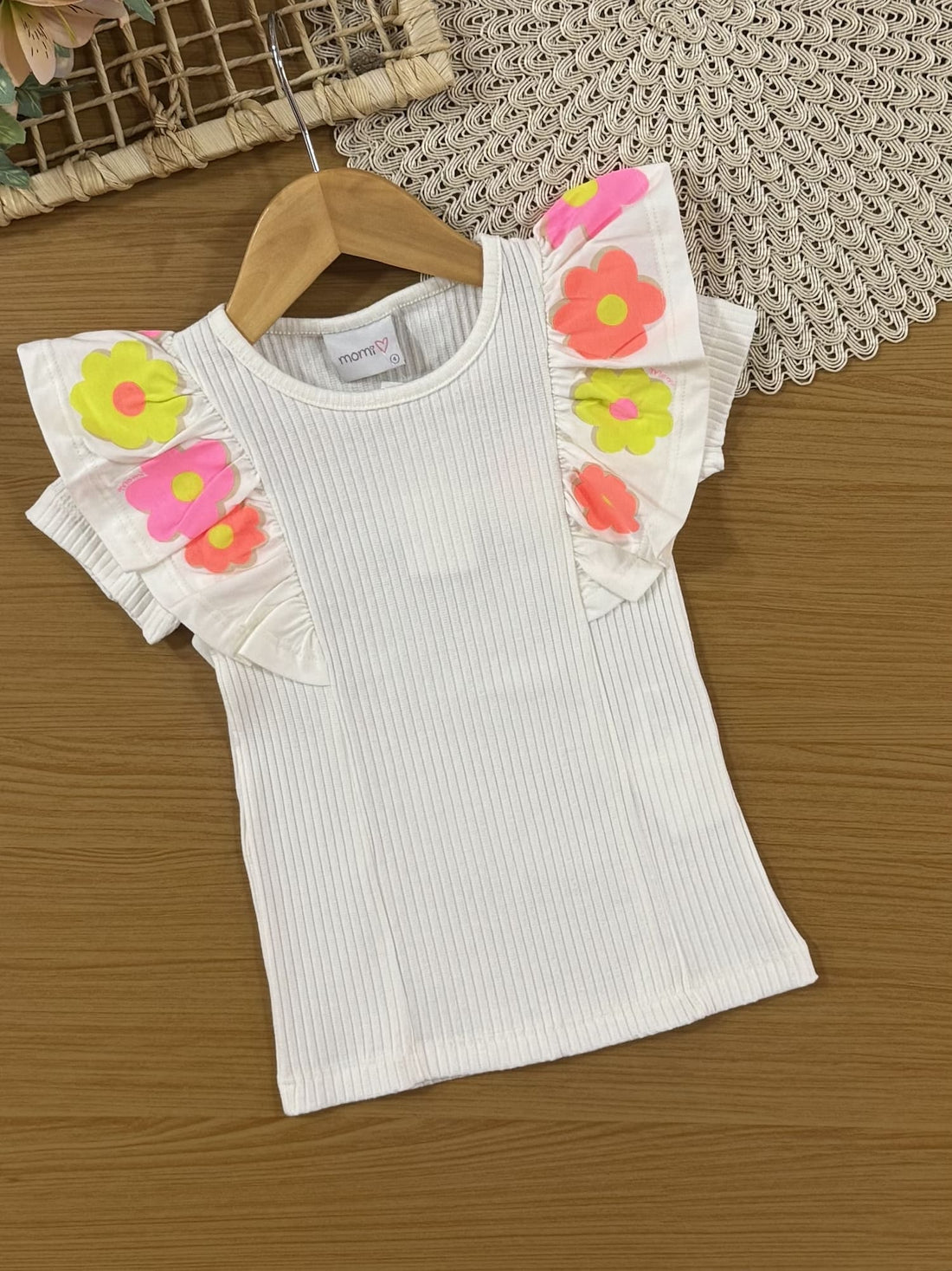 Conjunto Infantil Momi Verão com Saia Bege e Blusa Branca Florzinha
