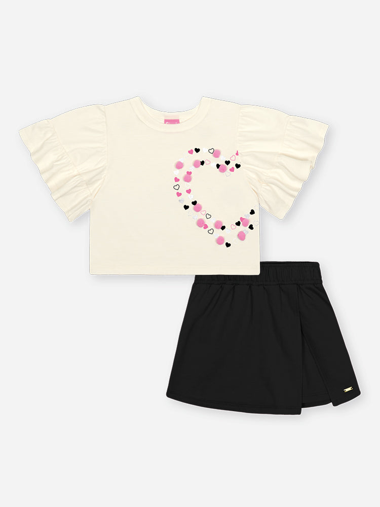 Conjunto Infantil Cinti Verão com Shorts Saia Preto e Blusa Branca Coração Pompon