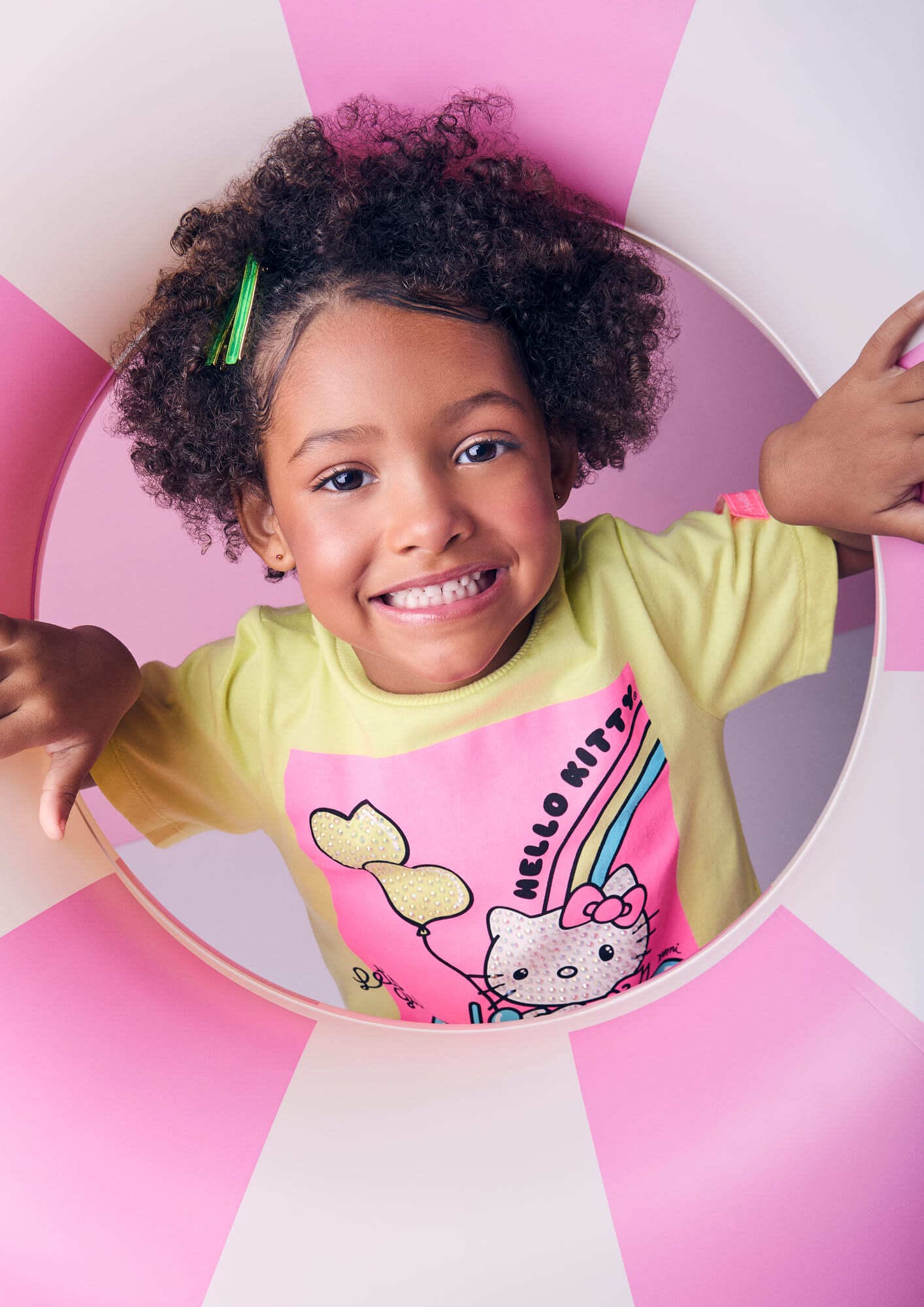 Blusa Infantil Momi Verão Amarelo Hello Kitty com Strass