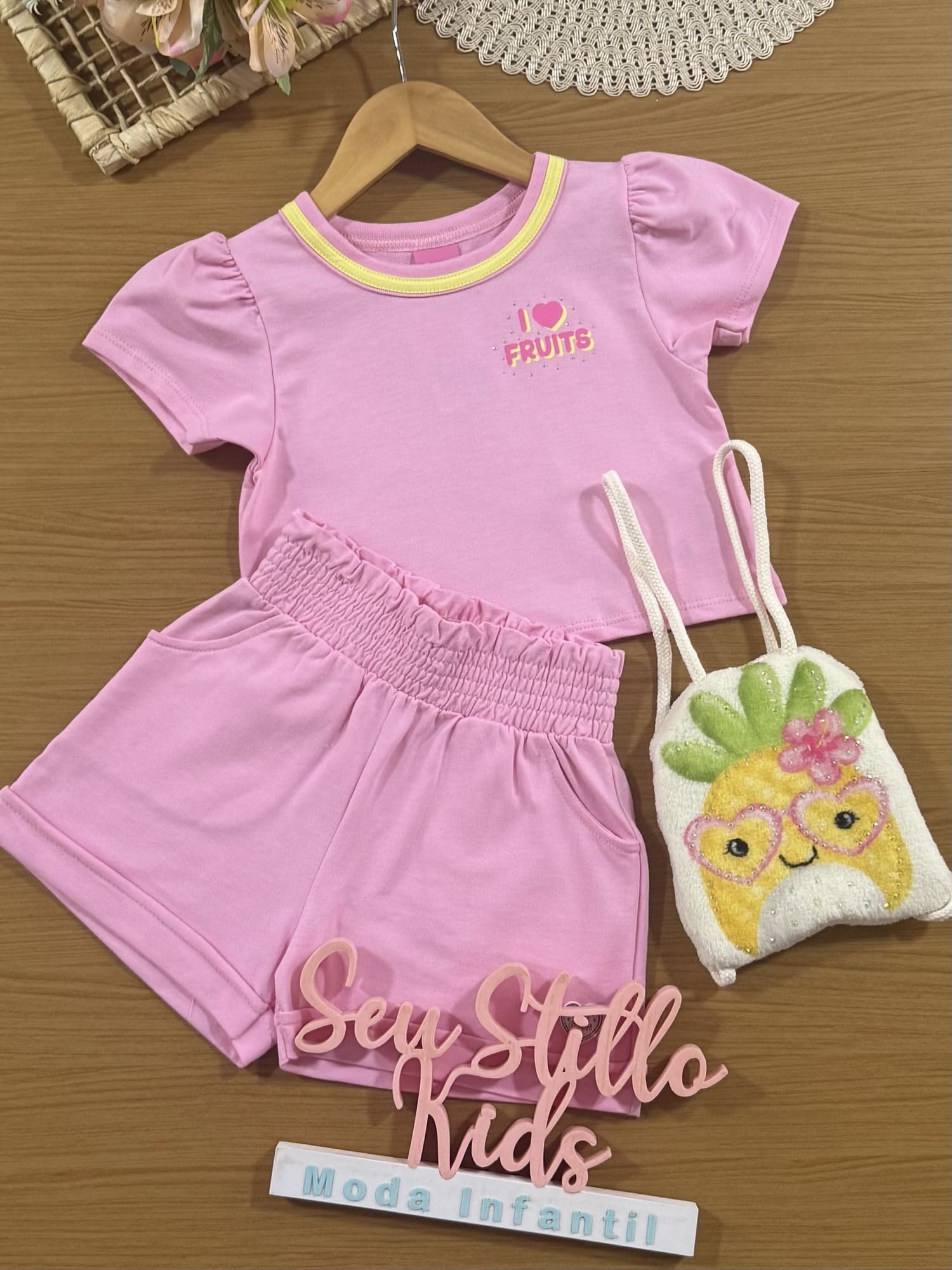 Conjunto Infantil Cinti Verão com Shorts e Blusa Rosa Fruits com Bolsinha