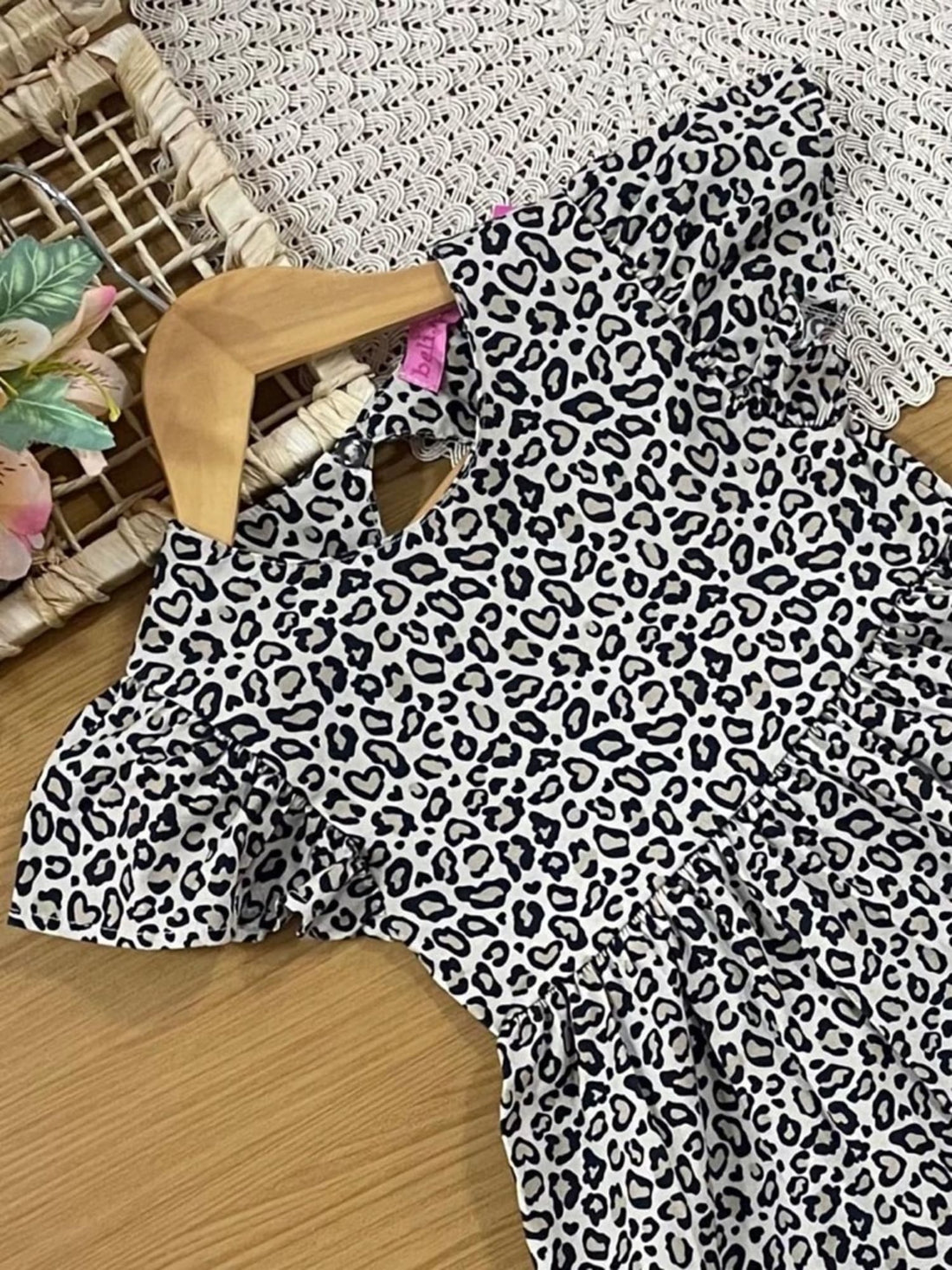 Vestido Infantil Belime Verão Oncinha Corações com Strass