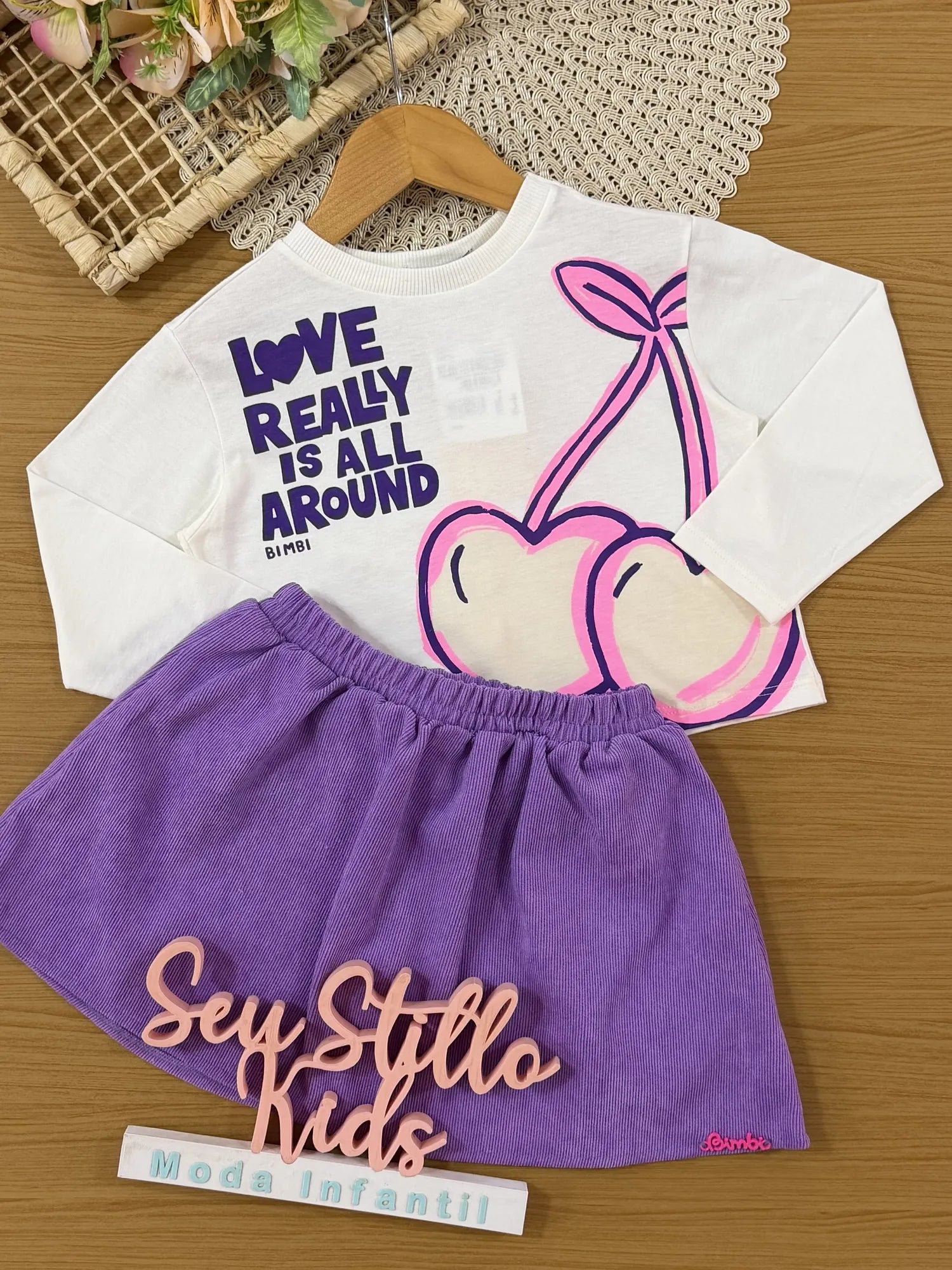 Conjunto Infantil Bimbi Inverno com Saia Roxa e Blusa Branca Manga Longa Uvinha