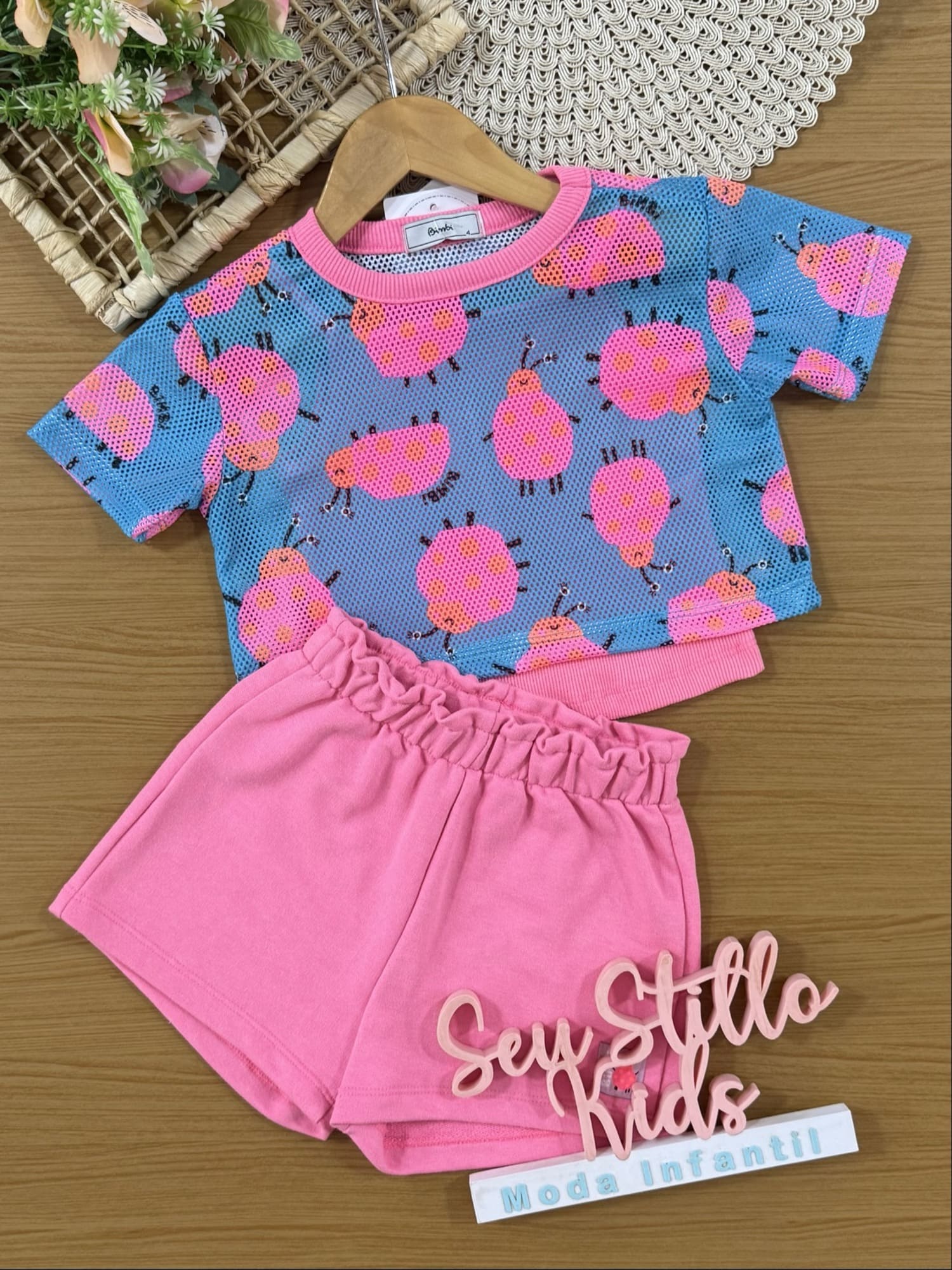 Conjunto Infantil Bimbi Verão, Shorts e Regata Rosa com Sobreposição em Tela Joaninha