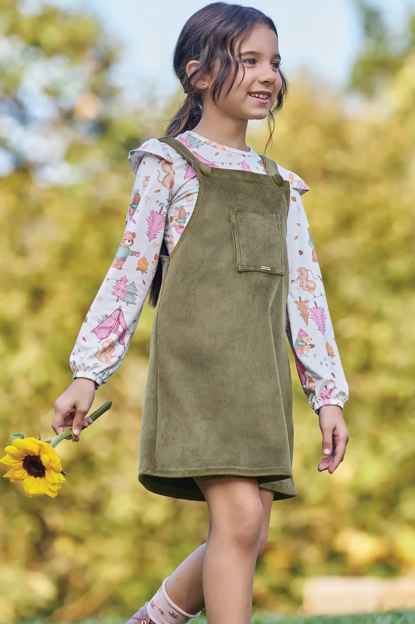 Salopete Infantil Kukiê Inverno Verde com Blusa Manga Longa Bichinhos