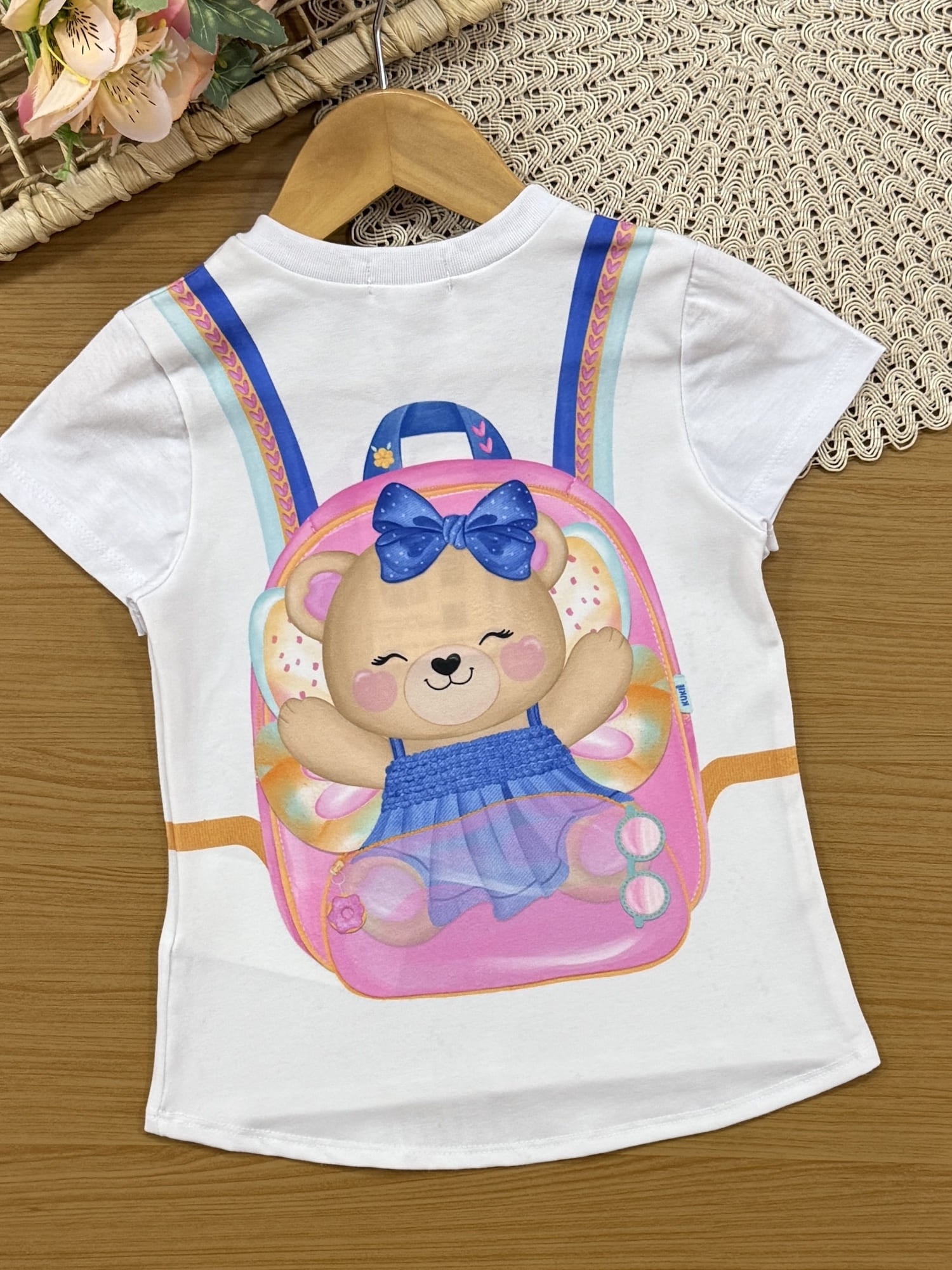 Conjunto Infantil Kukiê Verão com Shorts Ciclista Azul e Blusa Branca Ursinha Magic