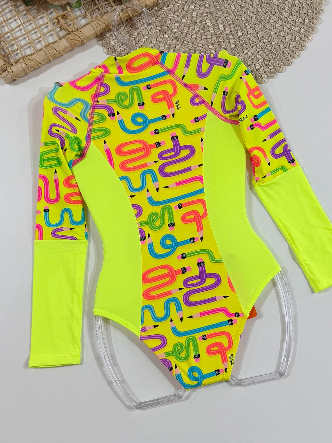Maiô Infantil Siri Kids Manga Longa Amarelo Neon Lorena Lapis 43175