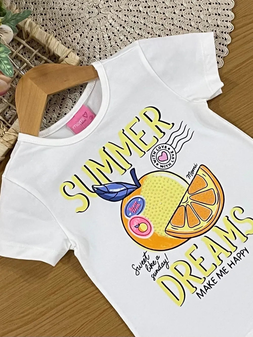 Conjunto Infantil Menina Momi Shorts Ciclista Amarelo e Blusa Laranjinha Strass