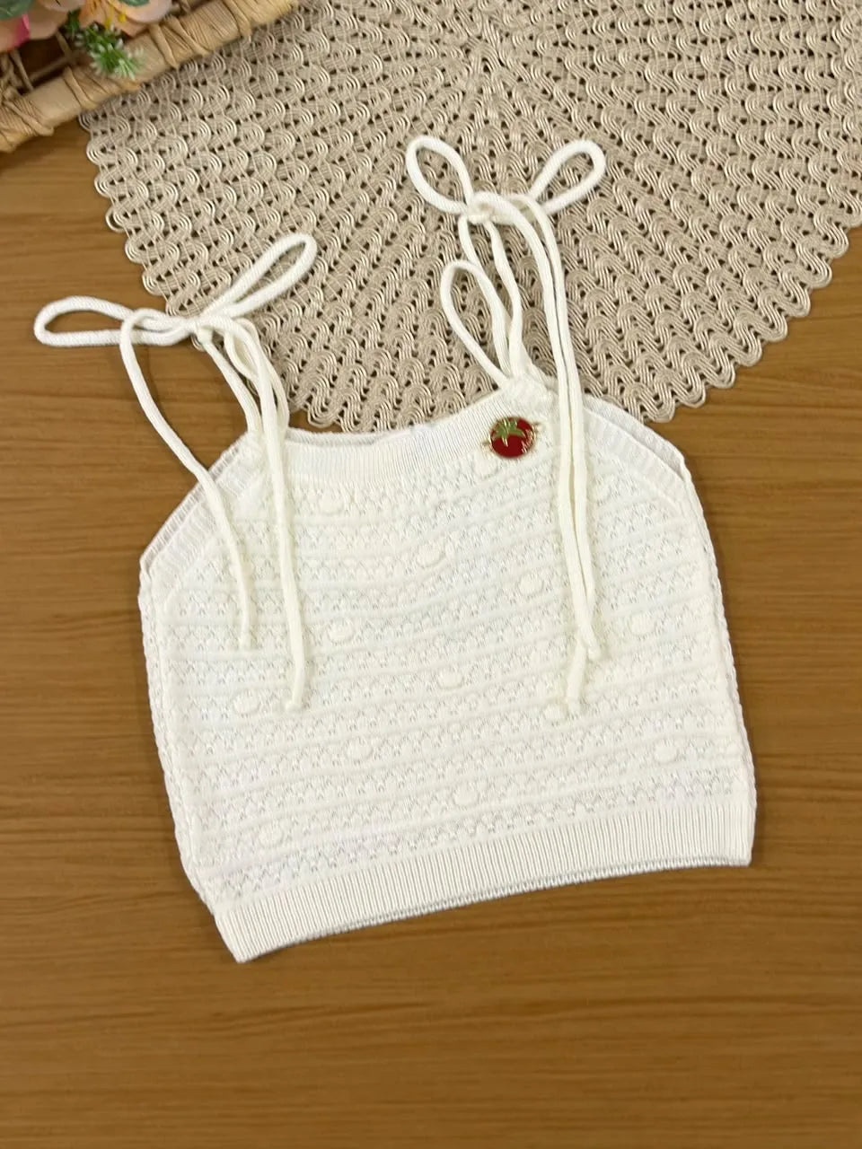 Conjunto Infantil Menina Animê Calça Azul Tomatinhos e Blusa Off White