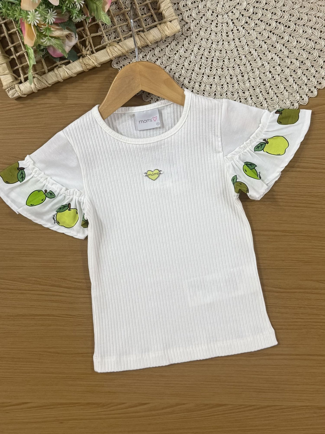 Conjunto Infantil Momi Verão com Saia e Blusa Branca Maçã