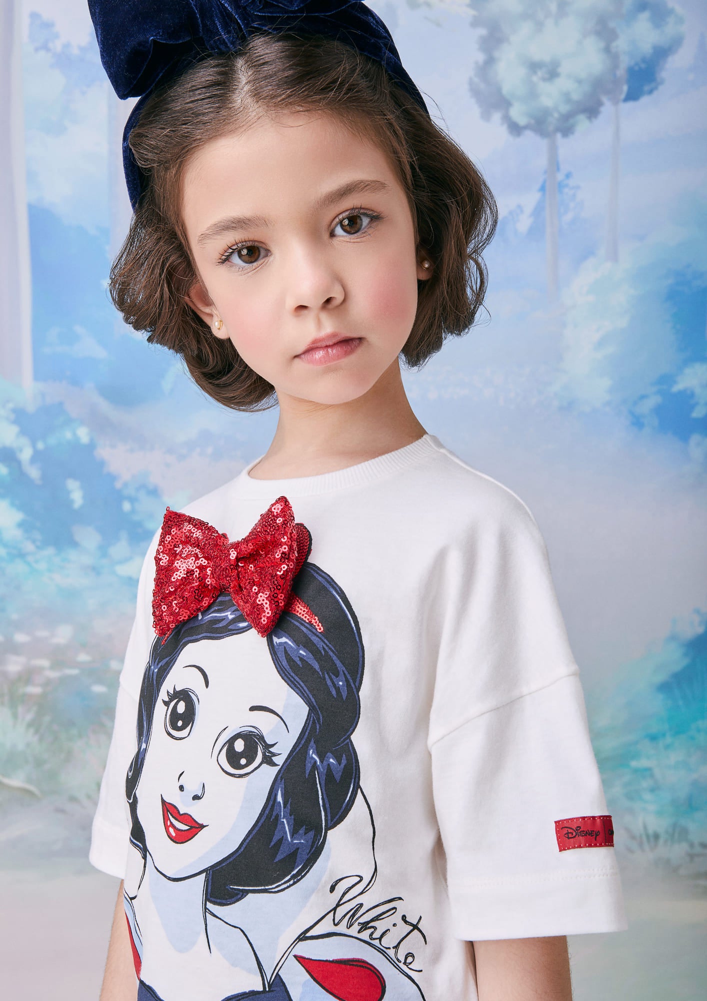 Conjunto Infantil Animê Saia Paetê Vermelho e Blusa Manga Curta Branca de Neve Disney
