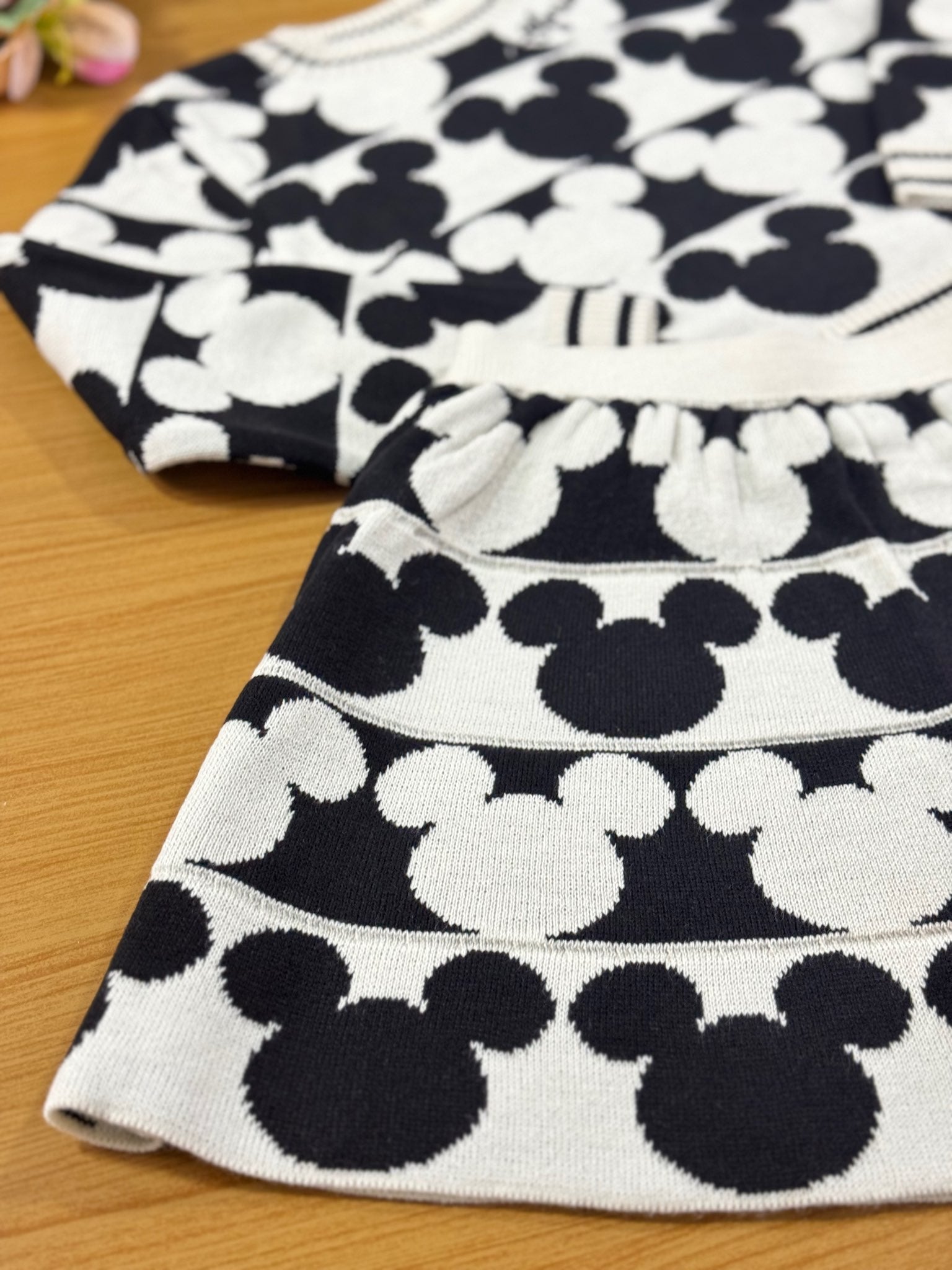 Conjunto Infantil Animê Inverno Saia Mickey e Blusa Tricot Mickey Disney