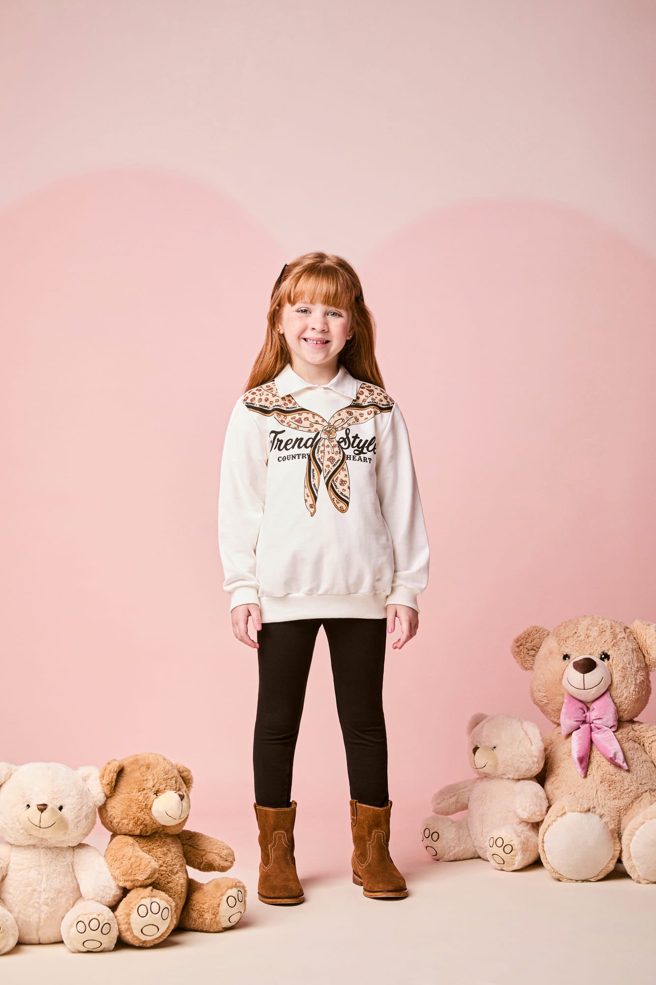 Conjunto Infantil Momi Inverno com Calça Legging Preta e Moletom sem Flanela Lacinho Strass