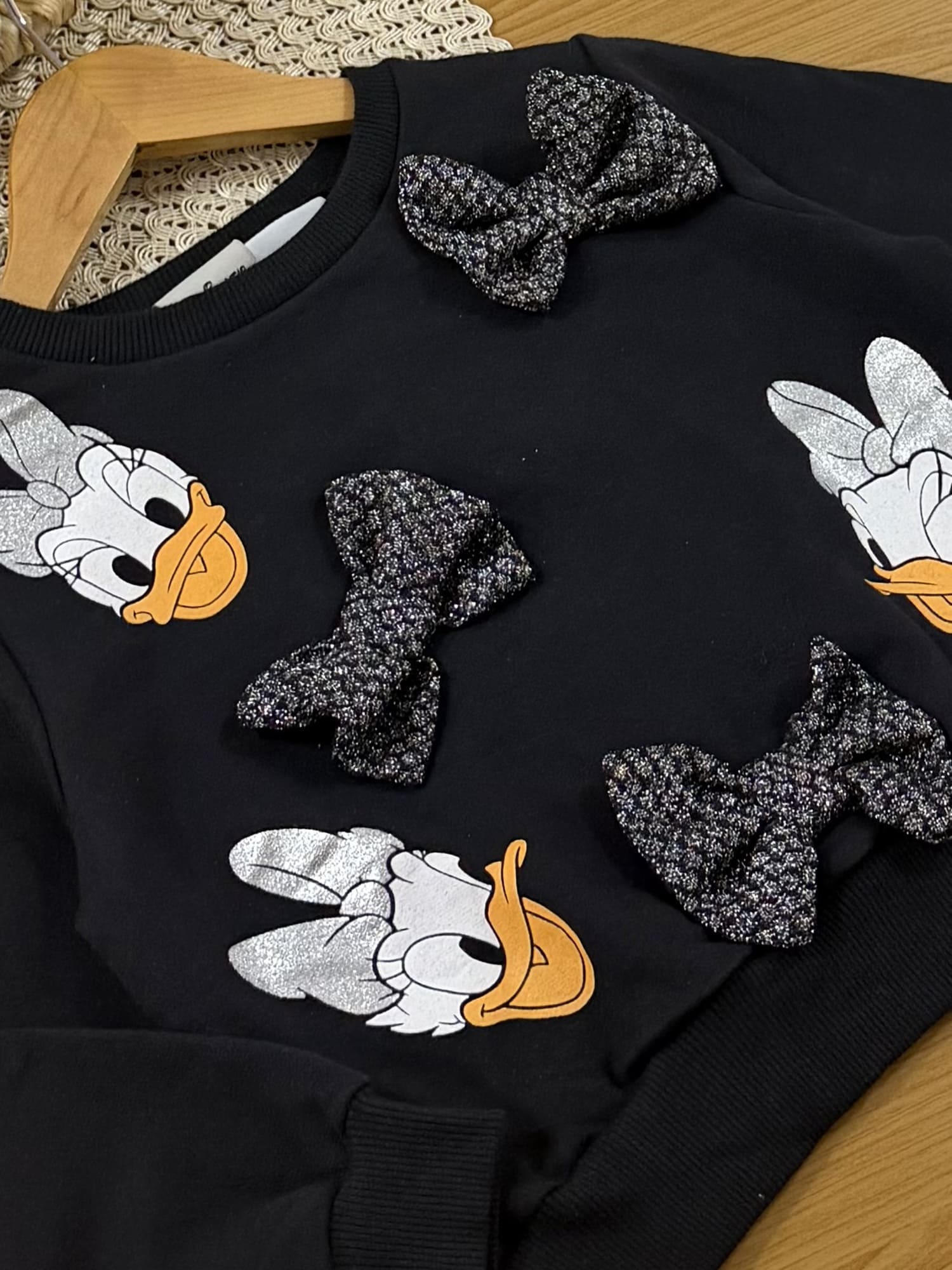 Casaco Infantil Momi Inverno Preto Daisy Lacinhos Disney