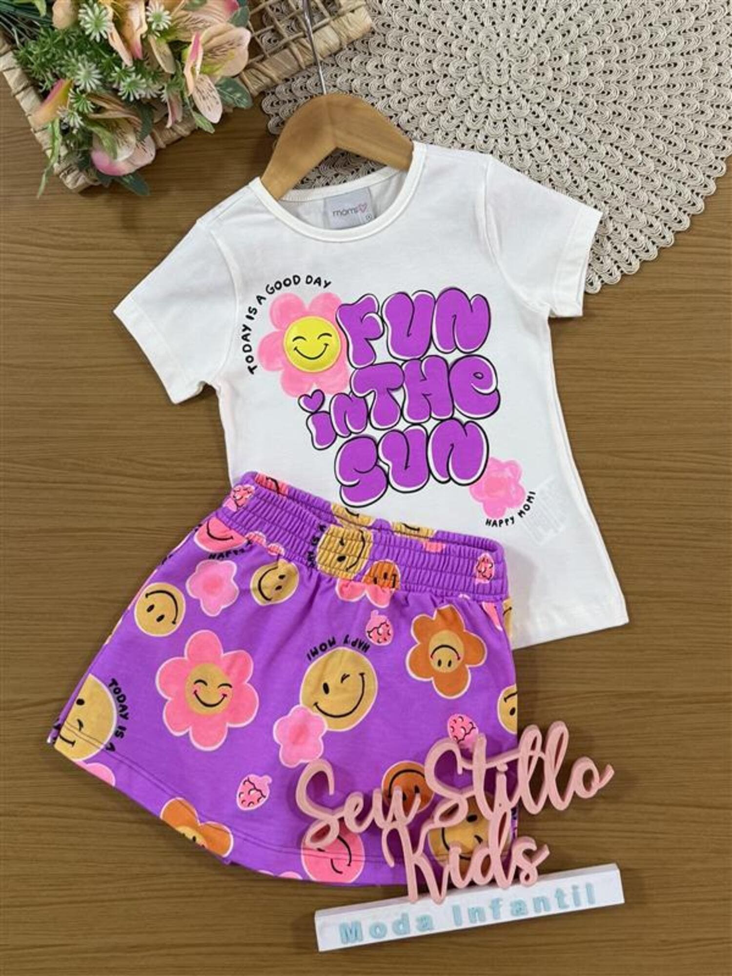 Conjunto Infantil Momi Verão com Shorts Saia Roxo e Blusa Branca Florzinha