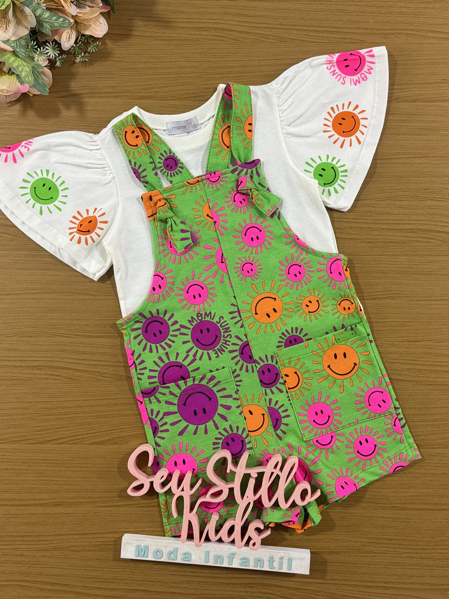 Jardineira Infantil Momi Verão Verde Solzinho Com Blusa