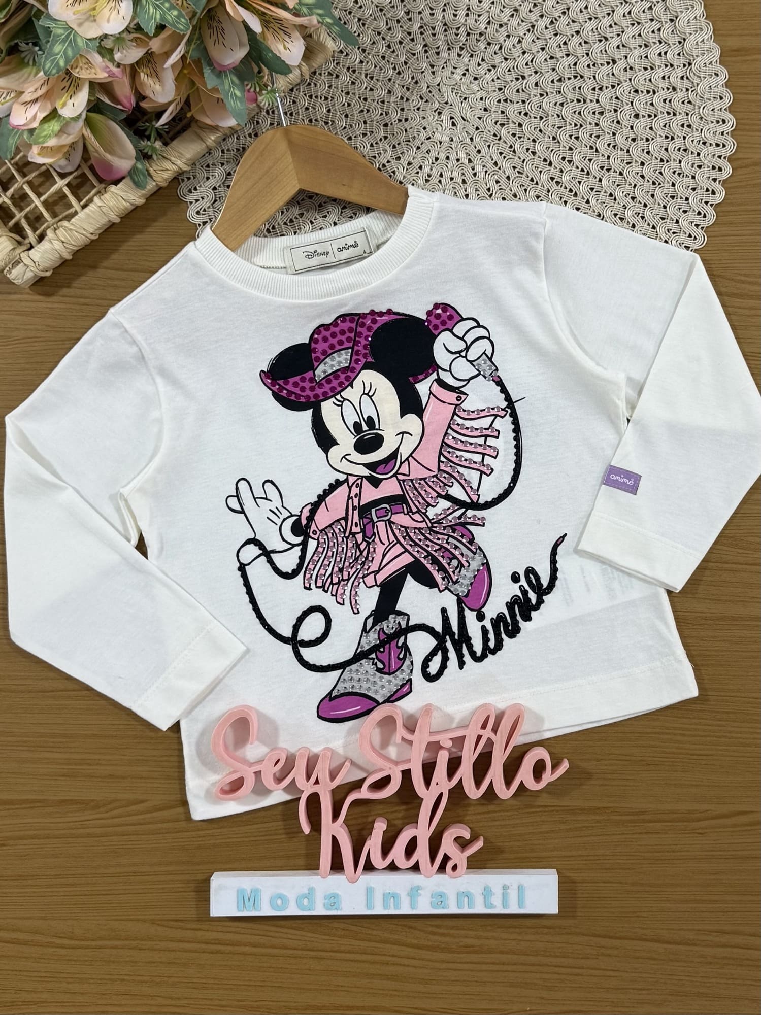 Blusa Infantil Animê Inverno Manga Longa Branca Minnie Cowgirl com Strass Disney